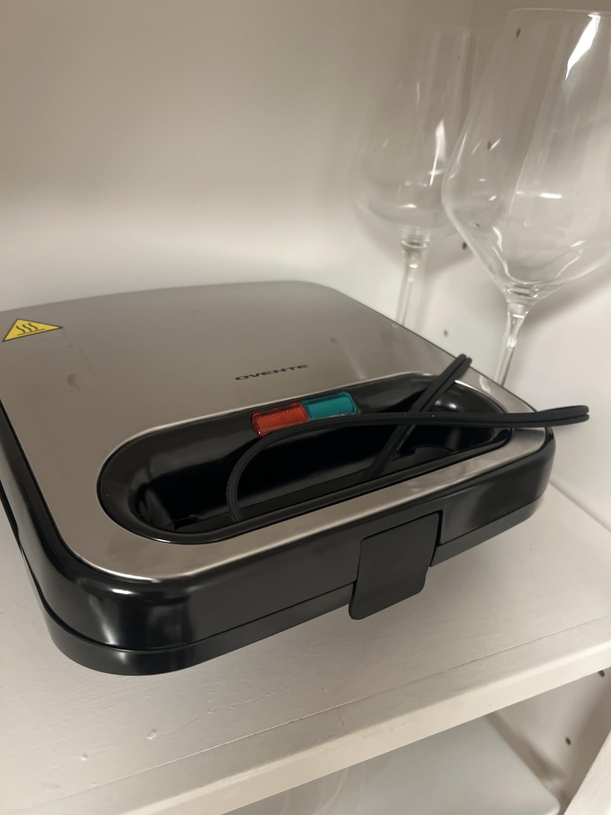 OVENTE Electric Sandwich Maker, 750W Non-Stick Plates, Black GPS401B customer photo 1