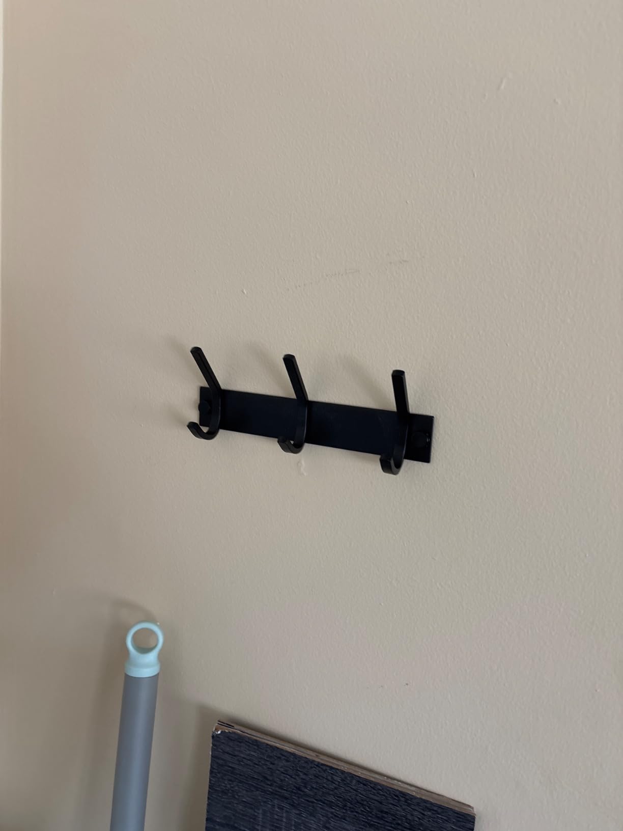 WEBI Coat Rack Wall Mounted,17-1/8 Inch Hooks for Hanging Coats,Heavy Duty Metal Hook Rail with 6 Double Dual Hooks Hanger Wall Mount for Purse Clothes Jacket Backpack Entryway,Black customer photo 2