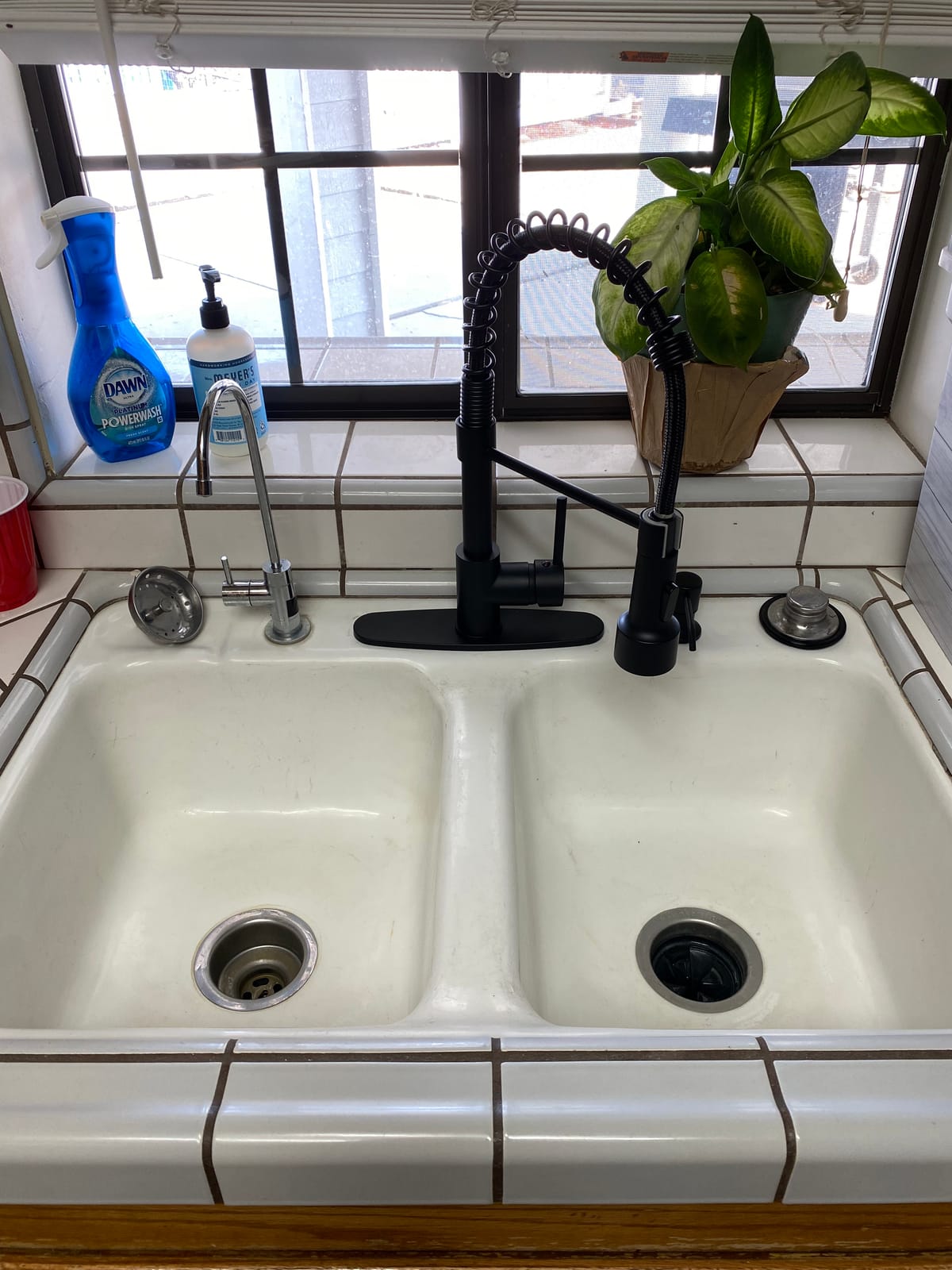 Kitchen Faucet with Pull Down Sprayer Matte Black customer photo 2
