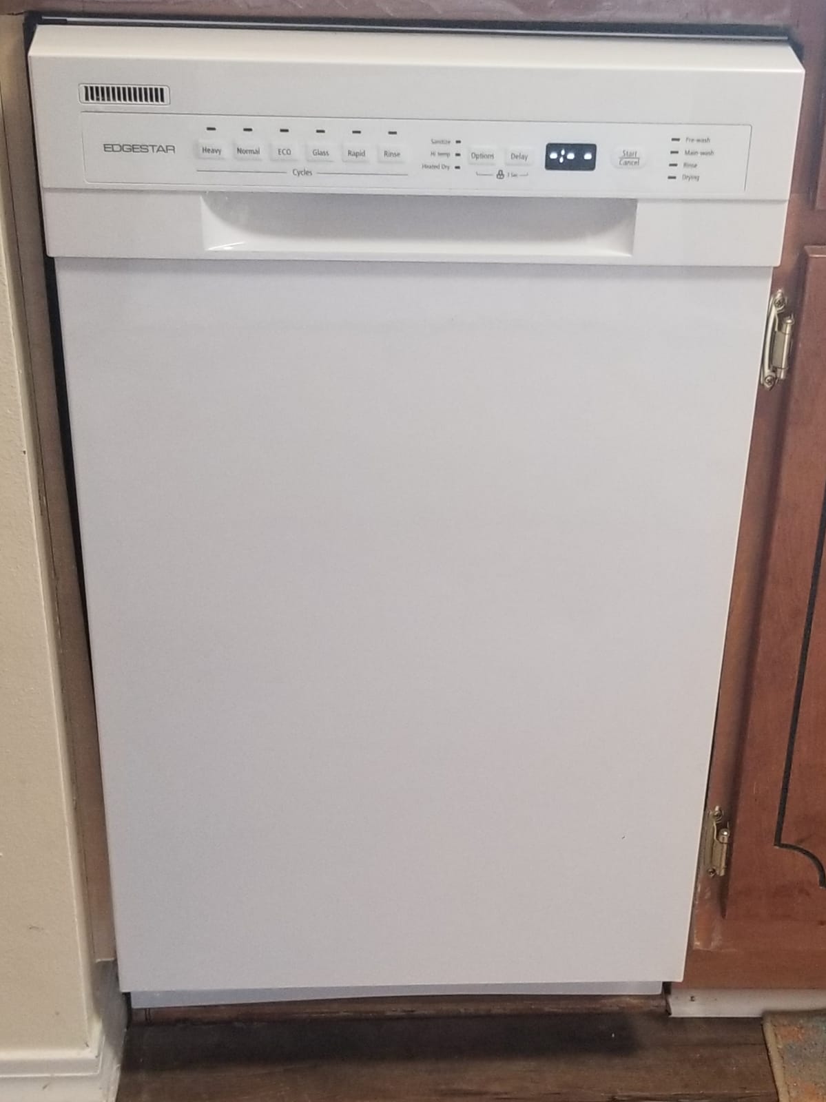 EdgeStar BIDW1802WH 18 Inch Wide 8 Place Setting Built-In Dishwasher customer photo 2