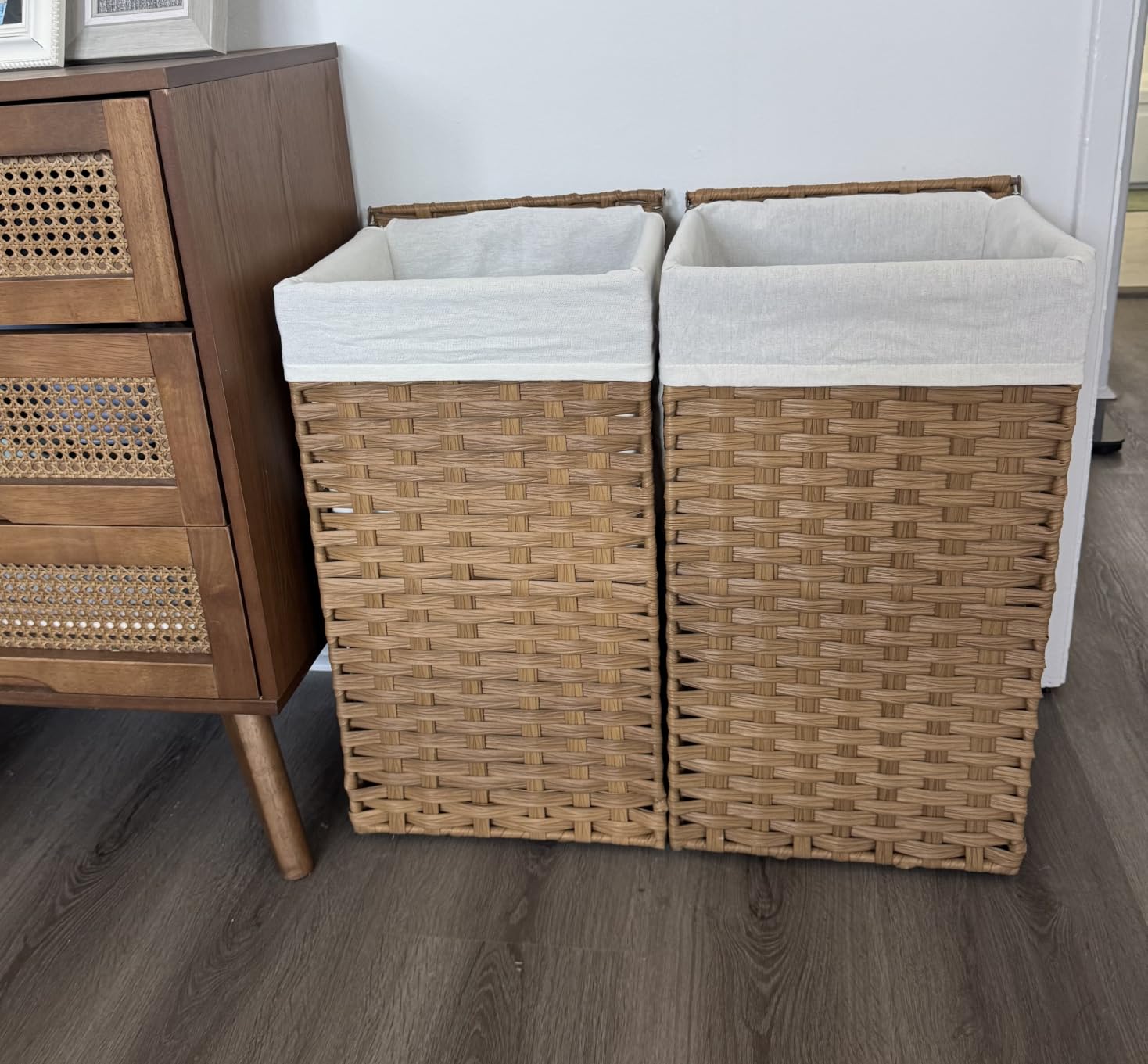 SONGMICS Laundry Hamper with Lid, 23.8 Gal (90 L) Synthetic Rattan,Foldable customer photo 1
