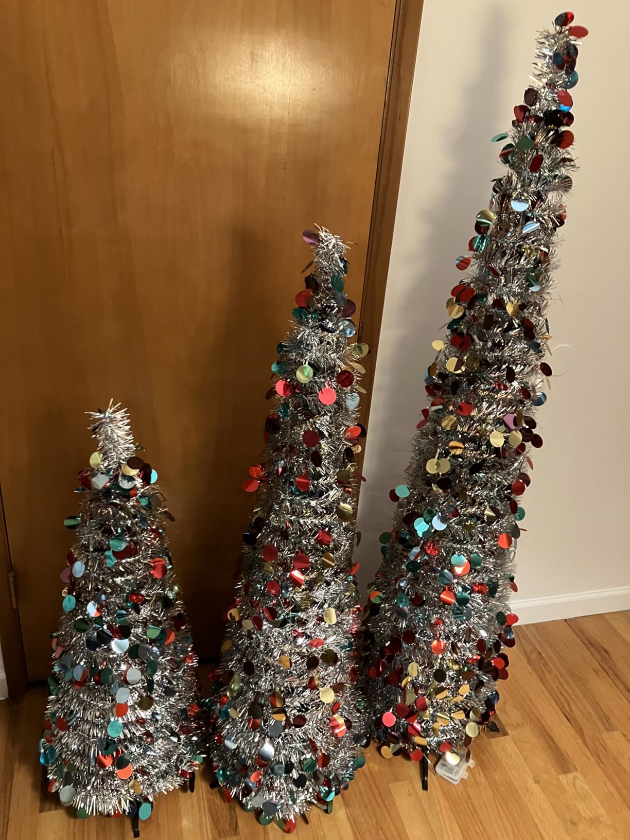 5FT Pop Up Christmas Tree with Lighted Top Star for Christmas Decorations customer photo 1