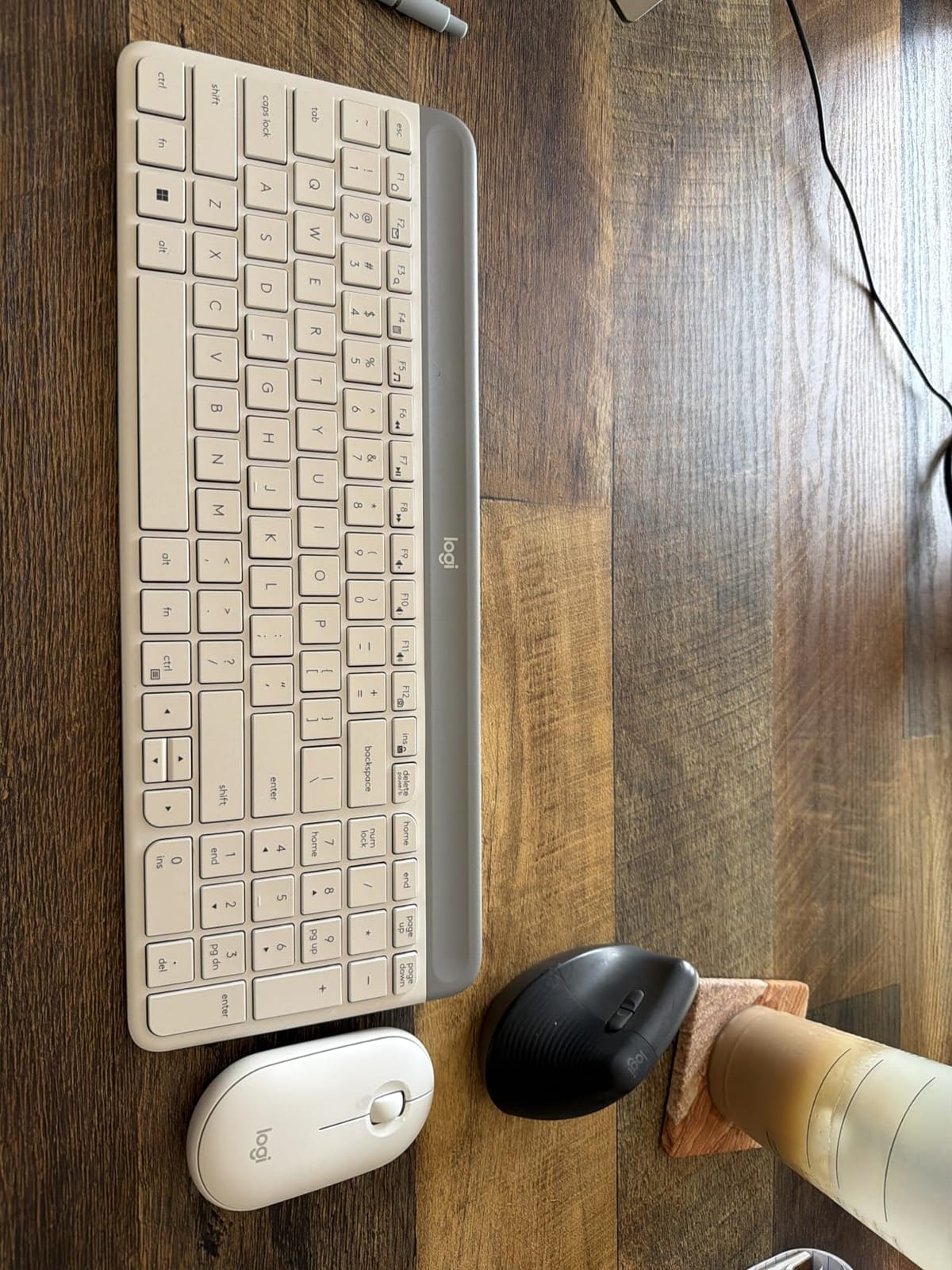 Logitech MK470 Slim Wireless Combo Compact Keyboard and Mouse - Graphite customer photo 2