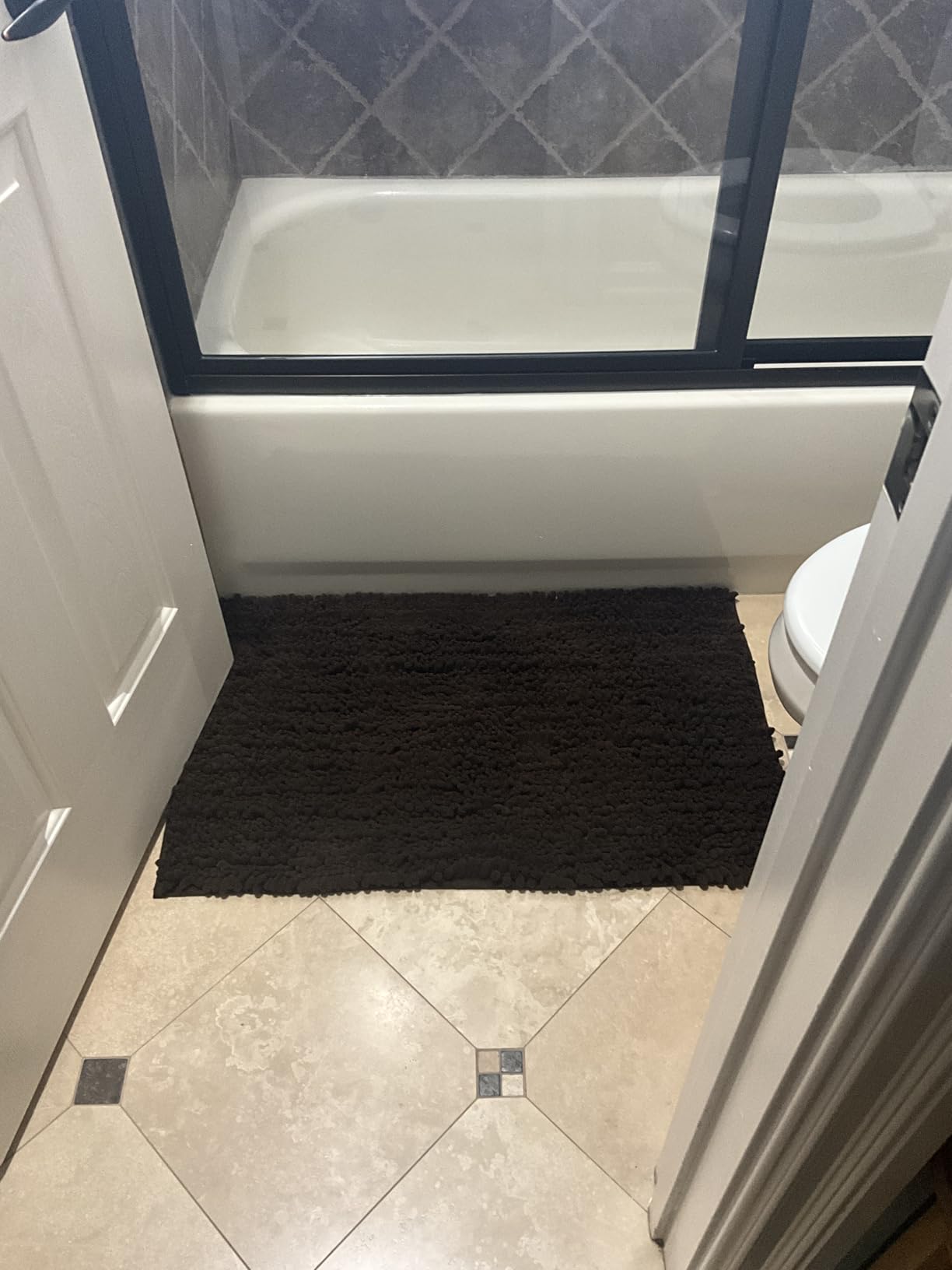 Yimobra Bathroom Rugs Non-Slip Washable – Extra Soft & Absorbent Chenille Bath Mat, Quick-Dry Plush Shaggy Floor & Vanity Bath Rugs for Tub & Shower, Modern Home Decor Accessories, 24 x 17, Grey customer photo 1
