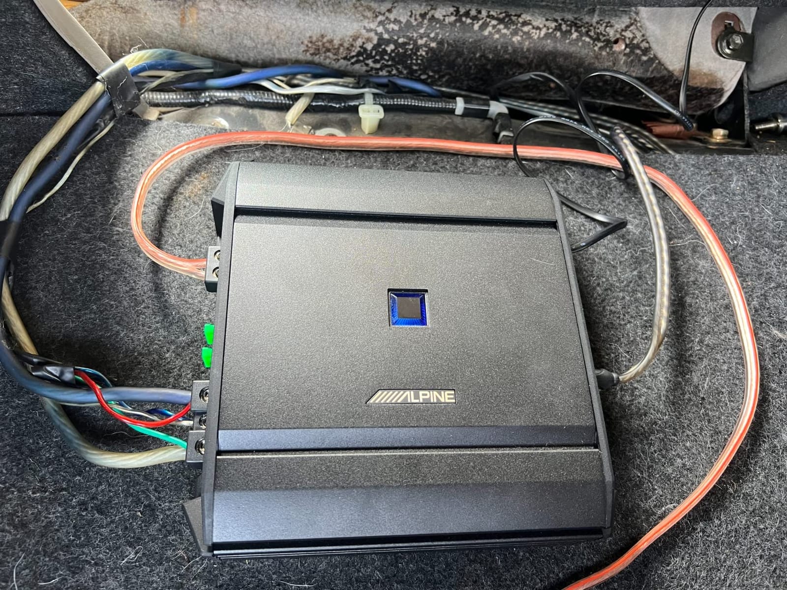 Alpine S-A60M, S Series Class D Monoblock Subwoofer Amplifier w/Bass Knob customer photo 2