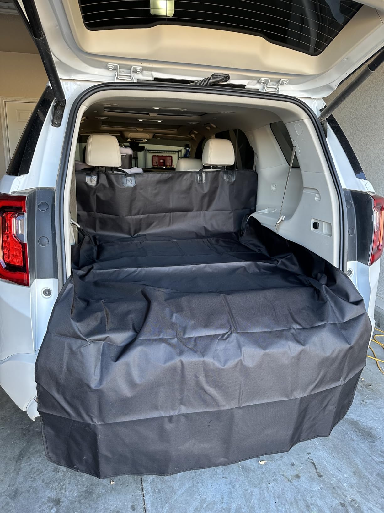 F-color SUV Cargo Liner for Dogs - Waterproof Dog Car Cover for SUV customer photo 1