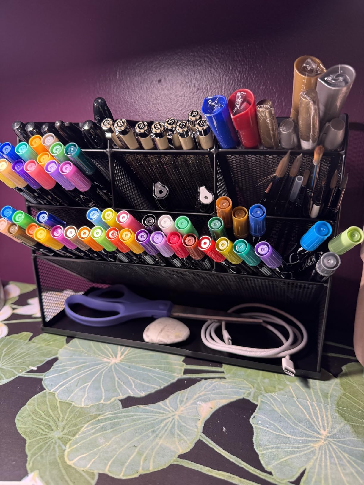 Marbrasse Mesh Desk Organizer, Multi-Functional Pen Holder, Desktop Stationary Organizer, Storage Rack for School Home Office Art Supplies (Mesh Pen Holder) customer photo 2