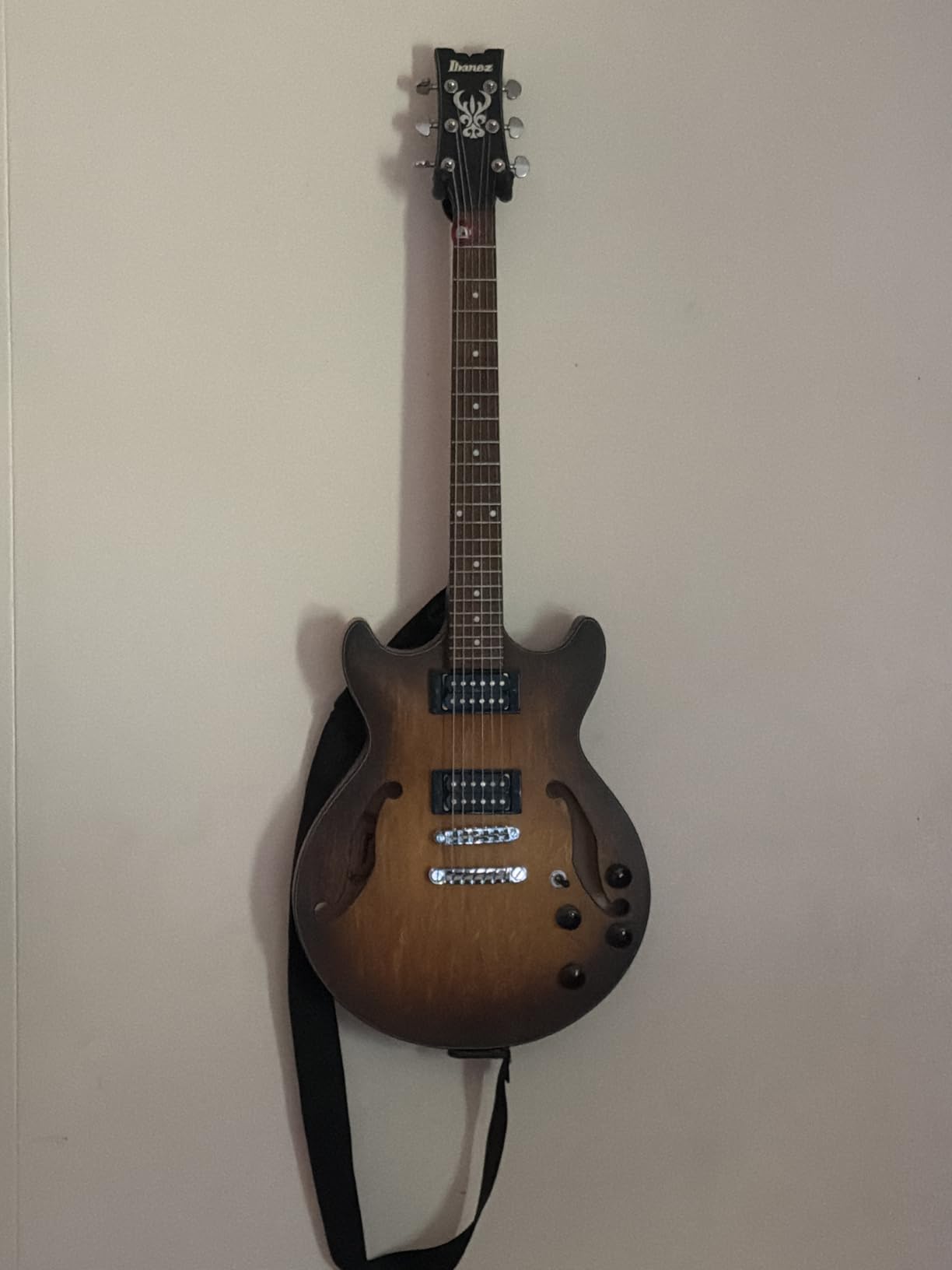 Sound harbor Guitar Wall Mount Hanger Acoustic Electric Bass Guitar Wall Hook Black Metal Holder customer photo 2