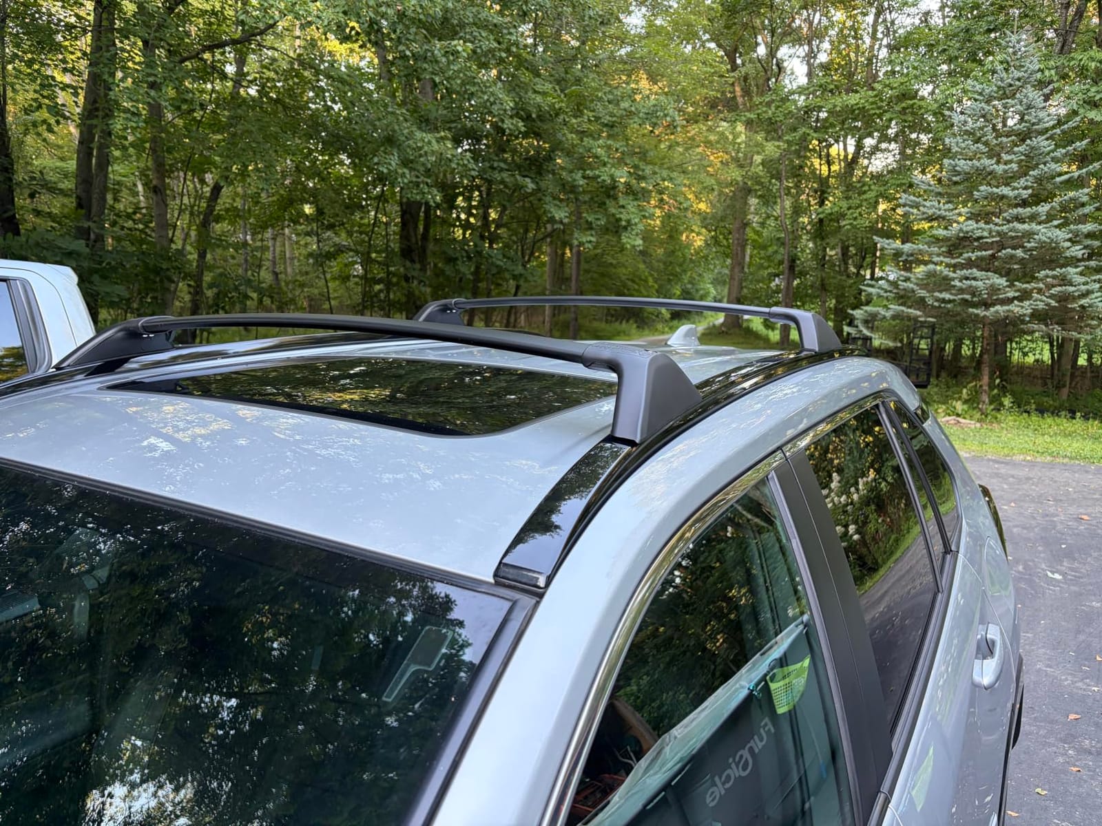 Autekcomma Lockable 260lbs Roof Rack Crossbar for Toyota RAV4 2019-2025 customer photo 2