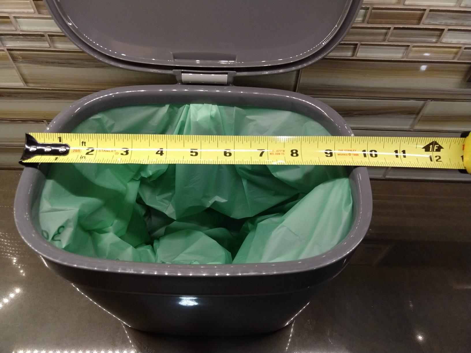 OXO Good Grips Easy-Clean Compost Bin, Charcoal - 0.75 GAL customer photo 2