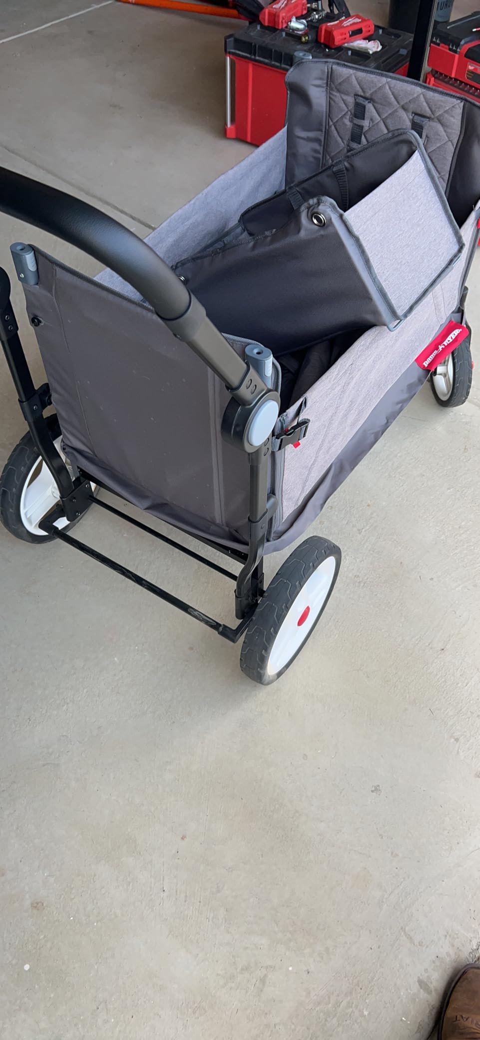 Radio Flyer Odyssey Collapsible Stroll N Wagon with Storage Bag, Light Gray customer photo 1