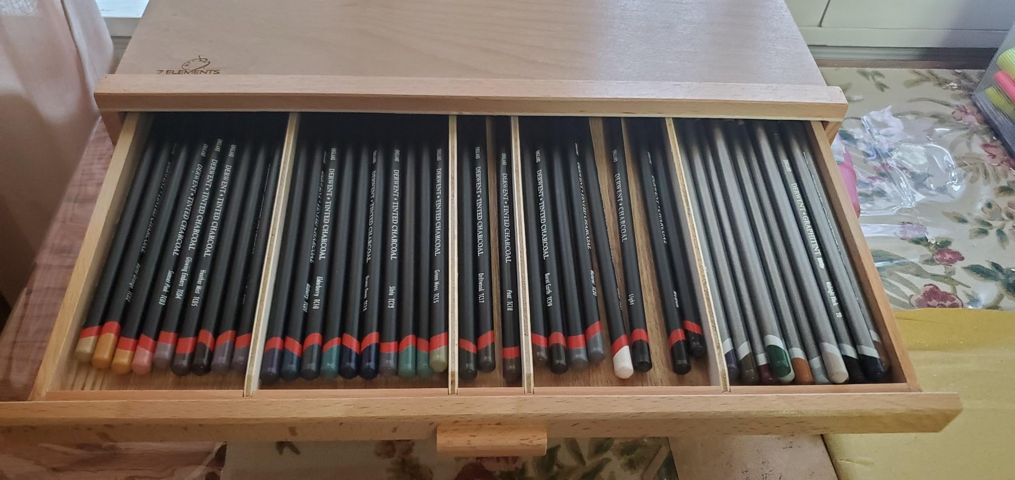 7 Elements 6 Drawer Wooden Artist Storage Supply Box for Pastels, Pencils, Pens, Markers, Brushes and Tools customer photo 2