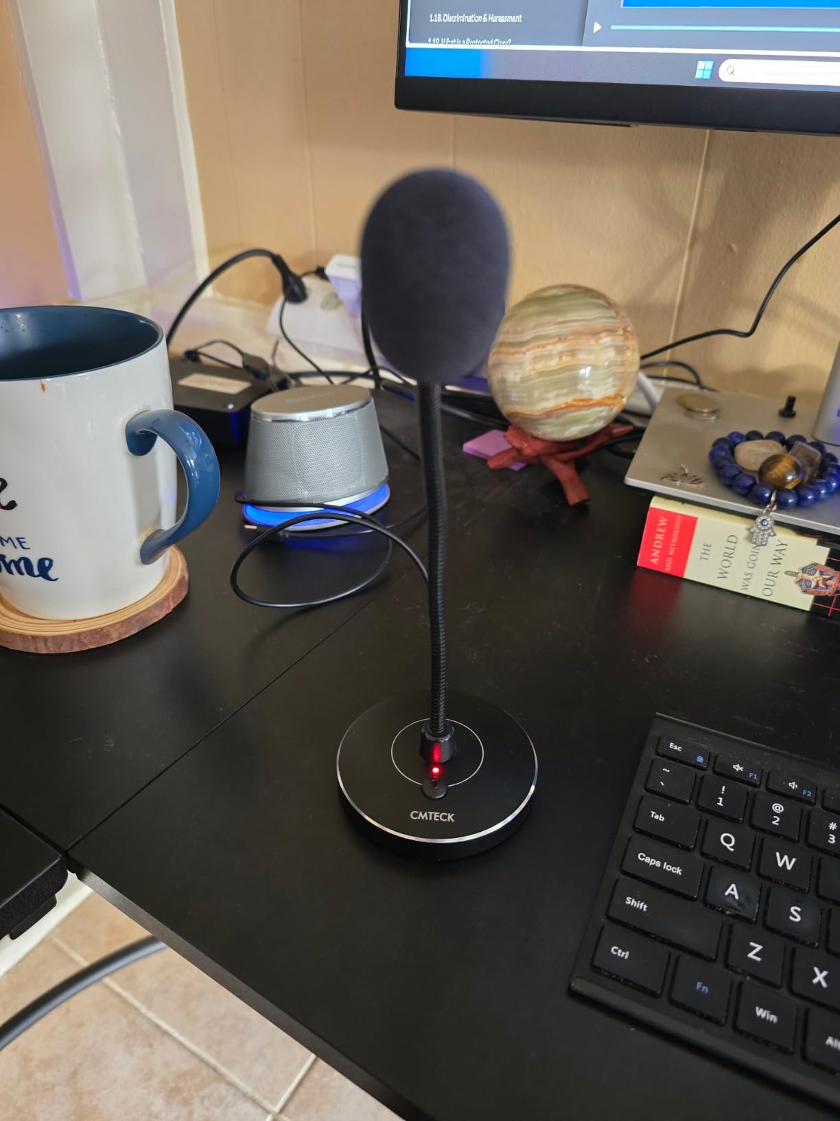 CMTECK USB Computer Microphone G009, Noise-Cancelling Recording Desktop Mic for PC/Laptop for Online Chatting, Home Studio, Podcasting, Gaming, Skype, YouTube with Mute Function(Windows/Mac) customer photo 1