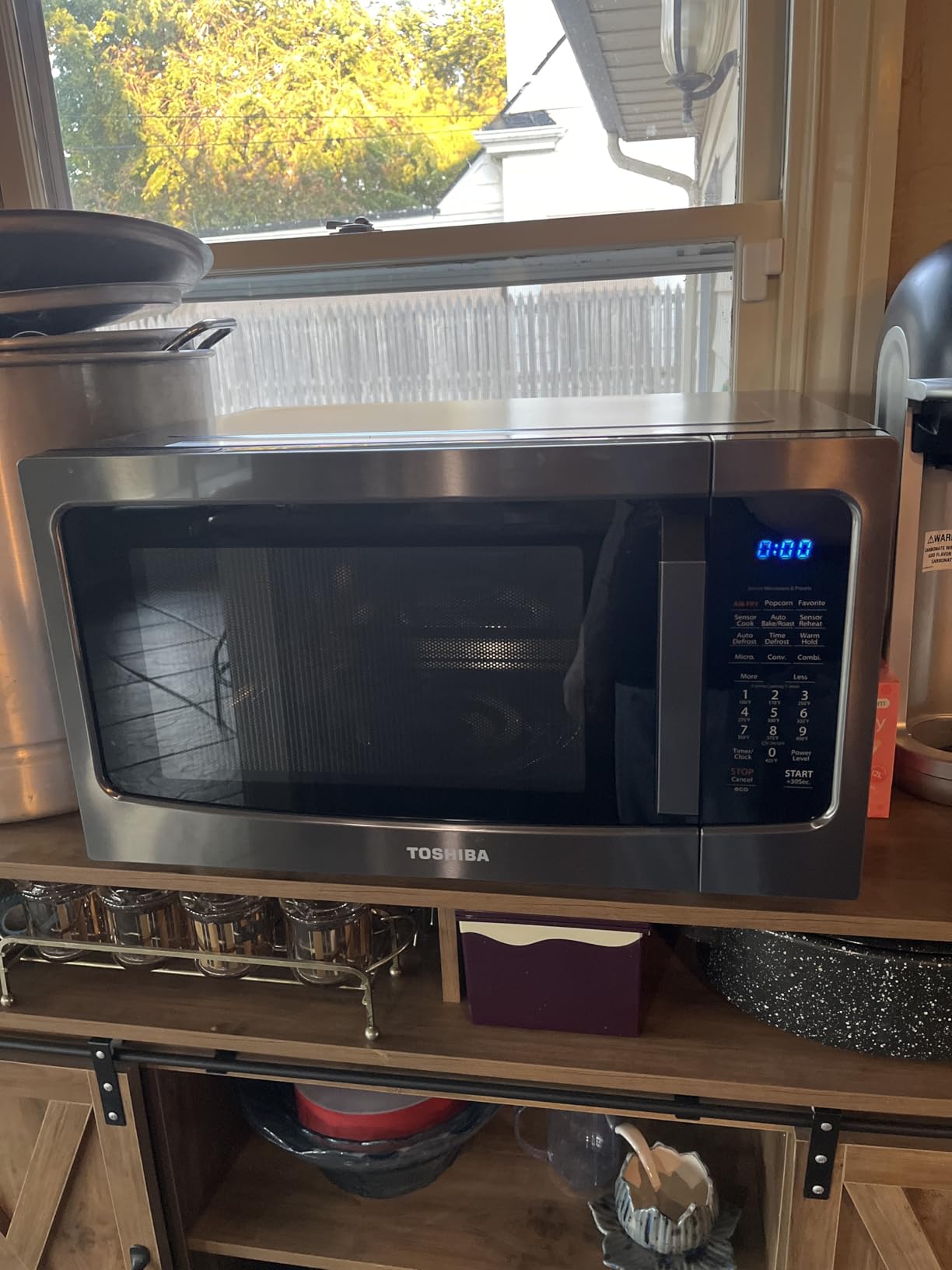 TOSHIBA 4-in-1 Countertop Microwave Oven with Air Fryer, 1.5 Cu.Ft, 1000W customer photo 2