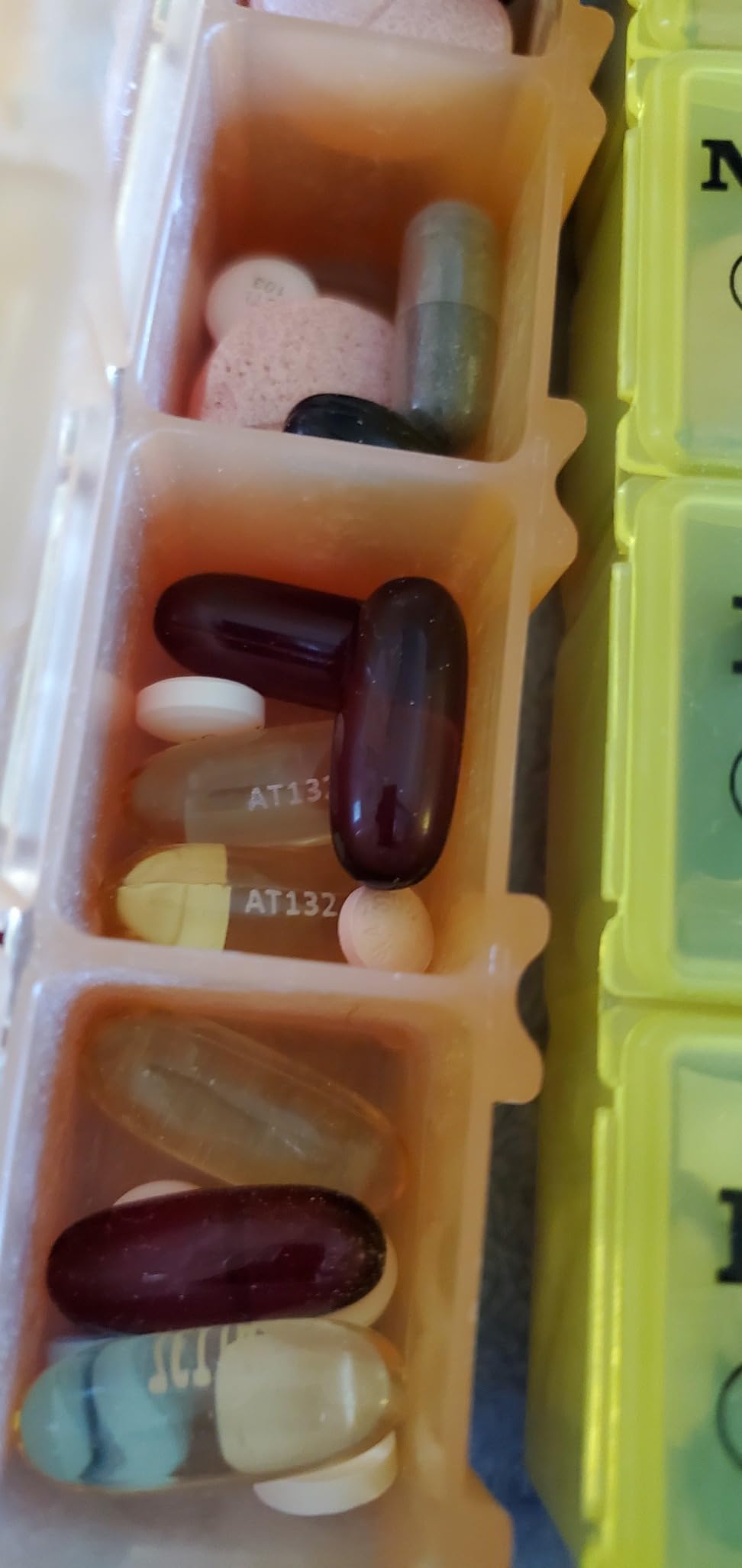 Mossime Pill Organizer 4 Times a Day, XL Weekly AM PM Pill Box, 7 Day Large customer photo 1