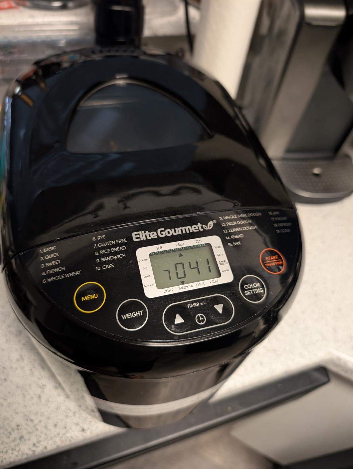 Elite Gourmet 2 Lb Programmable Bread Maker, 3 Sizes, 19 Presets, Black customer photo 2