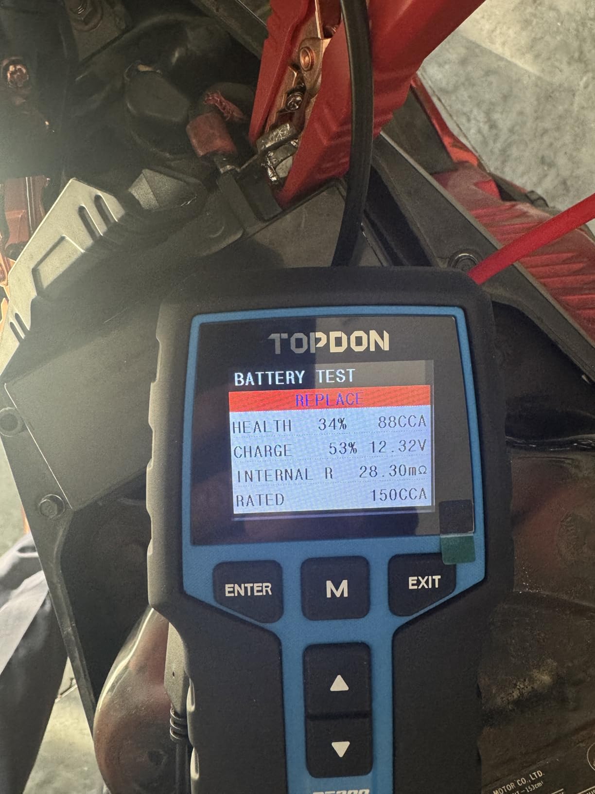 TOPDON BT200 Car Battery Tester, 12V/24V, 100-2000 CCA Load Tester customer photo 1