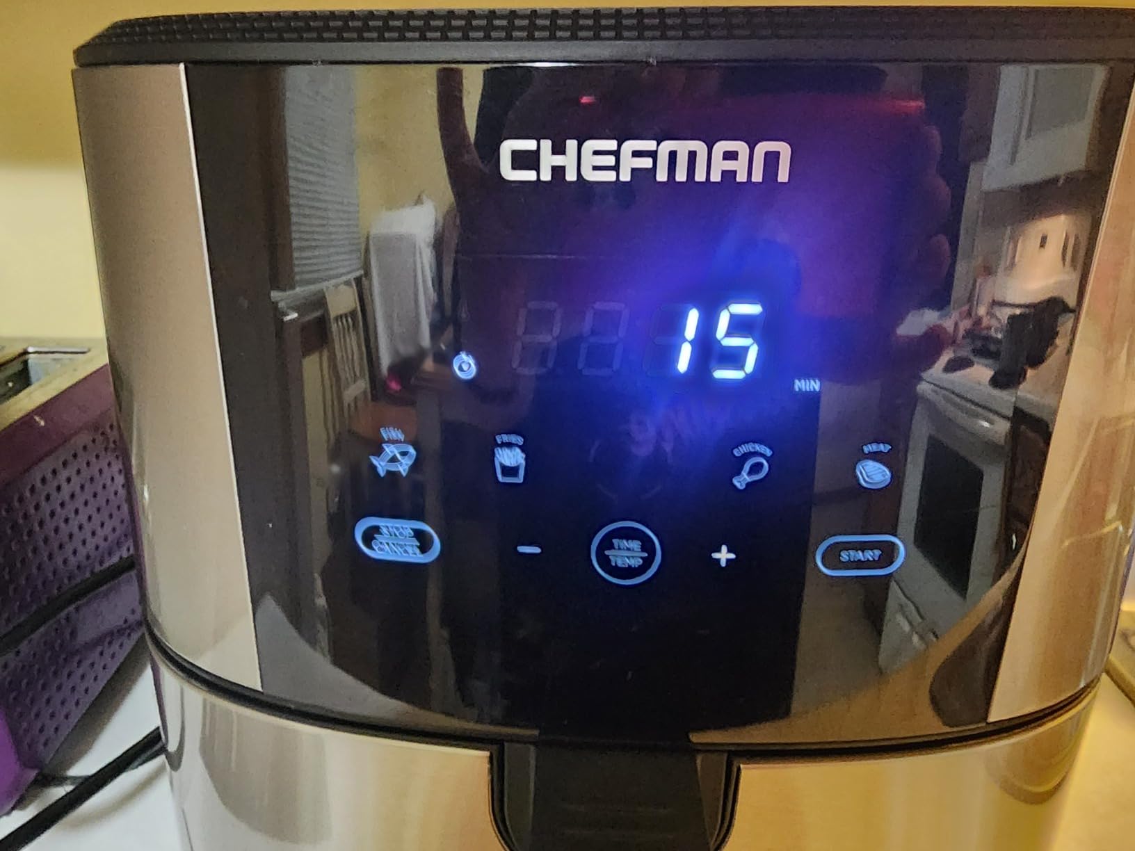 Chefman Air Fryer 8 Qt | TurboFry® 4-in-1 with 450°F Hi-Fry Option for Crispier Results | Bake, Dehydrate, Frozen | XL Nonstick Dishwasher-Safe Basket | Stainless Steel customer photo 2