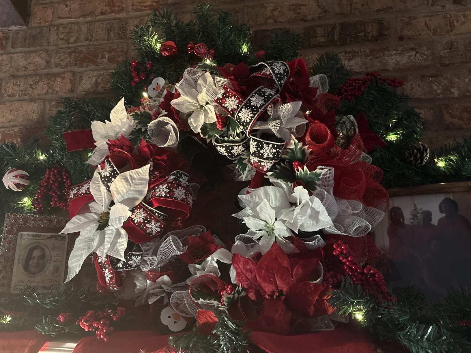 MorTime 9 FT LED Christmas Garland with Pinecones Red Berries Bows Christmas Balls Candies, Multi-Function Christmas Garland with 50 Warm White LED Lights, 180 Branch Tips customer photo 2