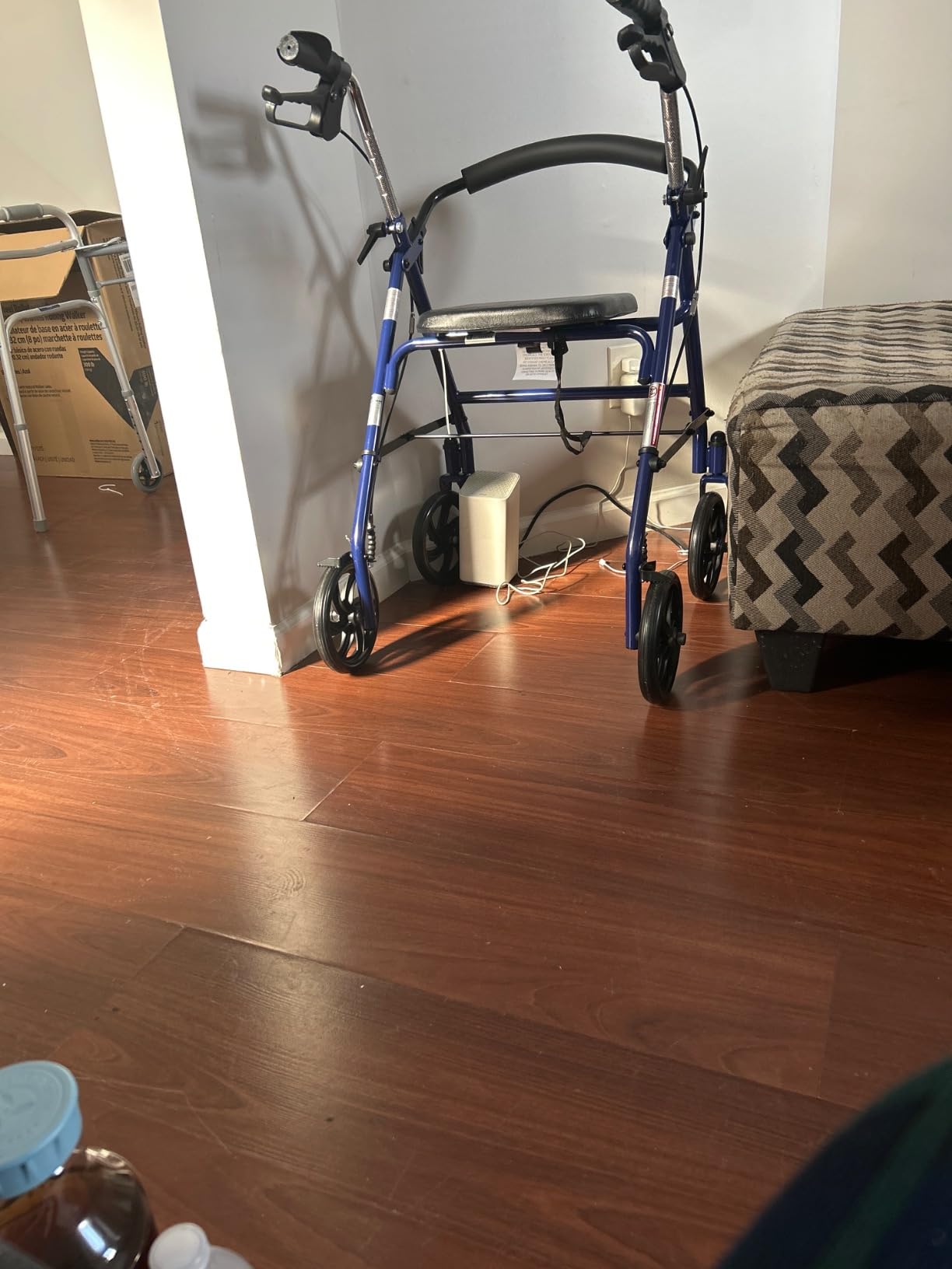 Medline Steel Rollator Walker with Seat, Blue, 300 lb. Weight Capacity, 8” Wheels, Foldable, Adjustable Handles, Rollator Walker for Seniors, Rolling Walker for Mobility Impairment customer photo 2