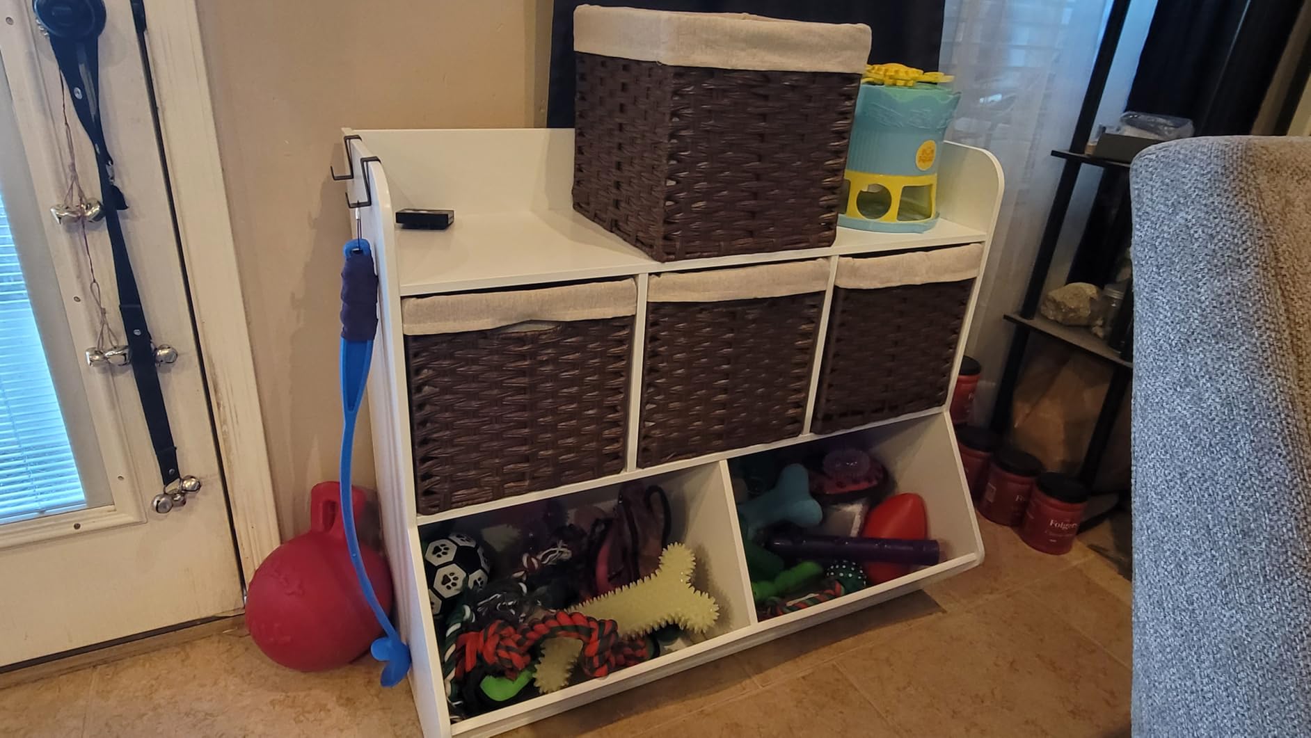 UTEX Toy Storage Organizer with Bookcase, Slanted Kids Toy Shelf Cubby customer photo 2