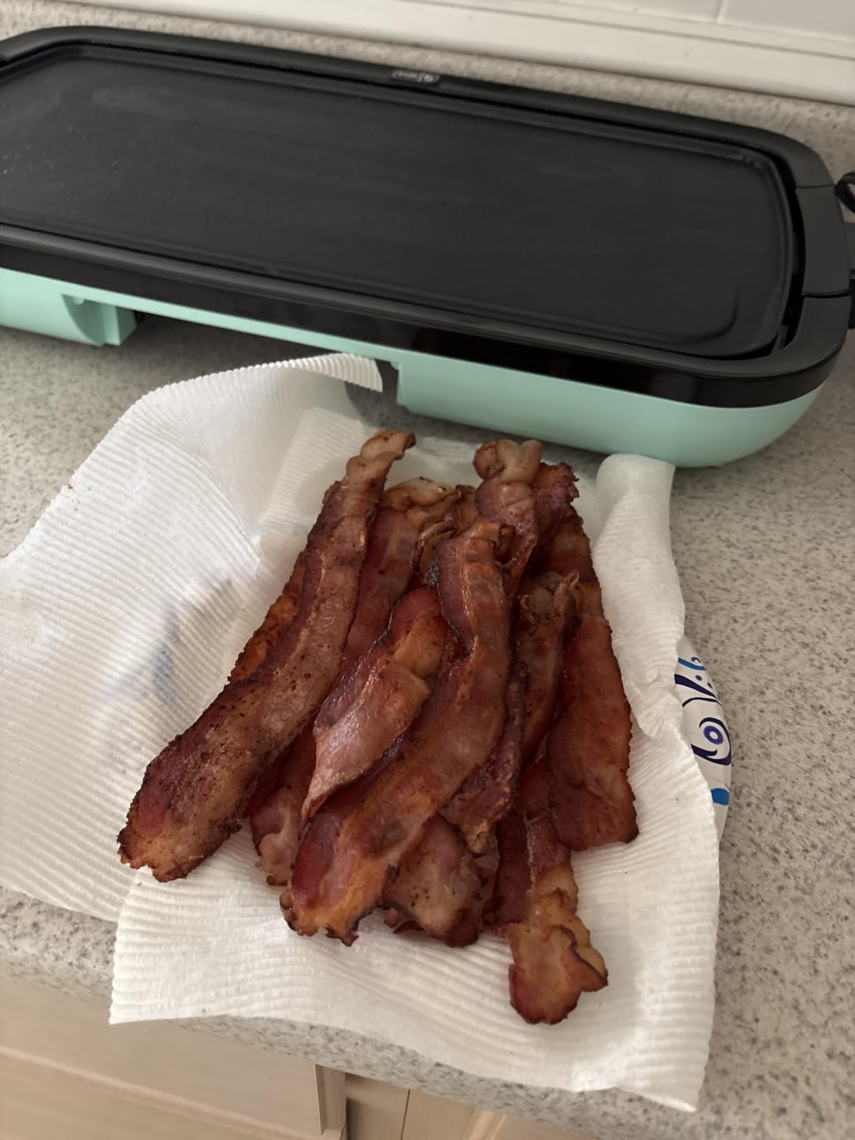 Dash Deluxe Everyday Electric Griddle, Removable Nonstick Plate, Aqua customer photo 2