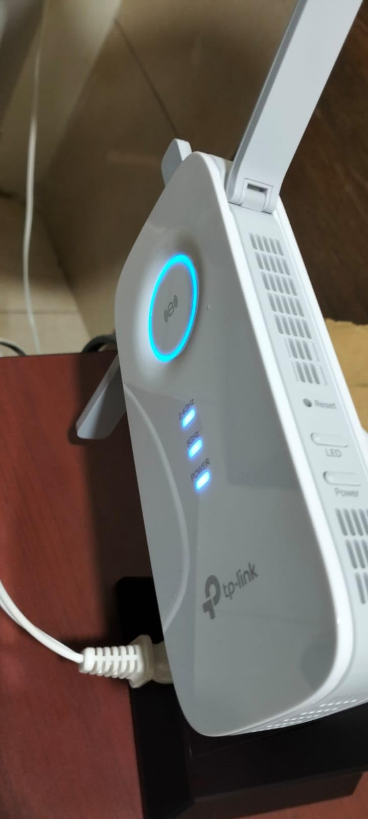 TP-Link AC1900 WiFi Range Extender RE550 | Dual-Band Wireless Repeater customer photo 1