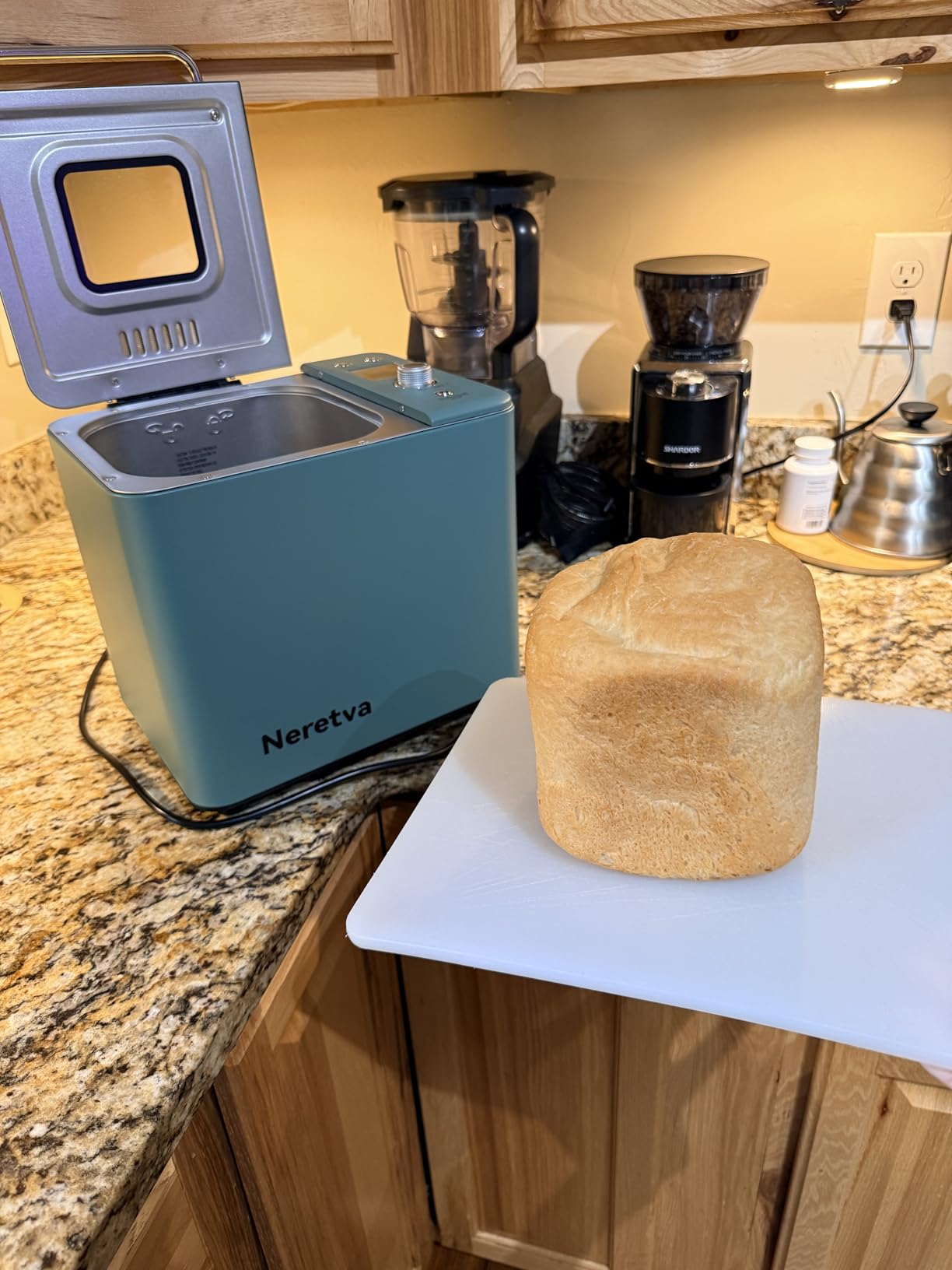 Neretva 20-in-1 2LB Bread Maker Metal Bread Machine with Dual Heater-Silver customer photo 1