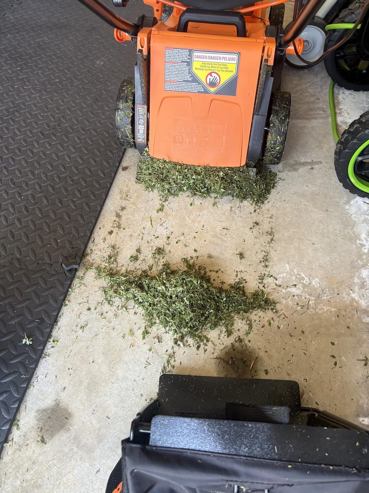 LawnMaster MEB1114K Electric Corded Lawn Mower 15-Inch 11AMP customer photo 1