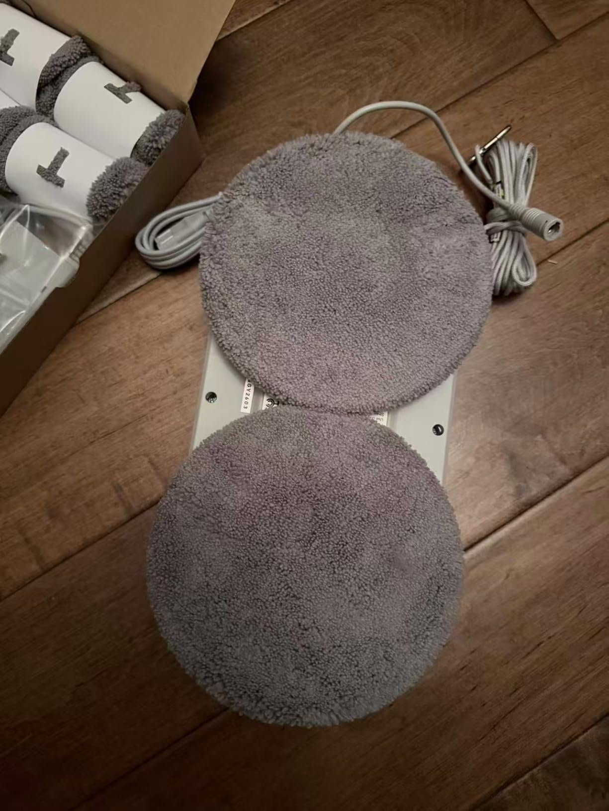 KKI Window Cleaning Robot,Dual Spray,for High-Rise Windows Inside Outside customer photo 2