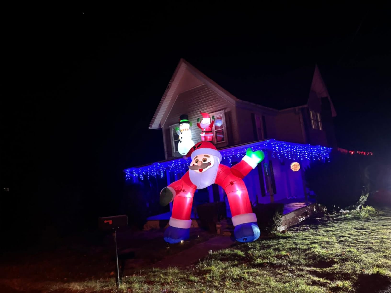 FunFanso 7 FT Christmas Inflatables Snowman Outdoor Decorations, Giant Blow up Snow Man Yard Decor Built-in Bright LED Light Wear Magic Hat, Weatherproof Holiday for Garden Patio Lawn Party Xmas Gifts customer photo 1