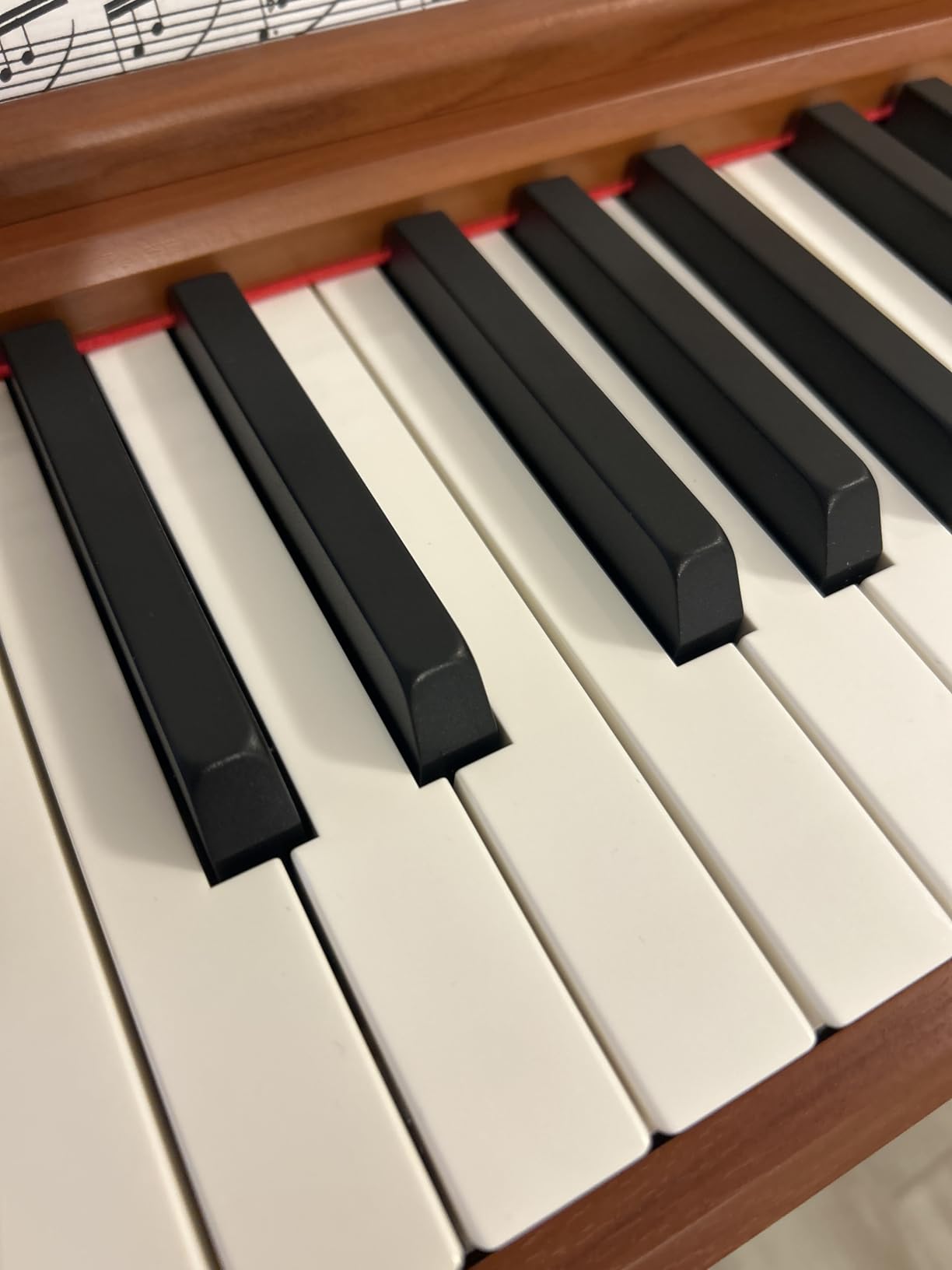 Donner DDP-80 Digital Piano 88 Key Weighted Keyboard, Full-size Electric Piano for Beginners, with Sheet Music Stand, Triple Pedal, Power Adapter, Supports USB-MIDI Connecting, Retro Wood Color customer photo 2
