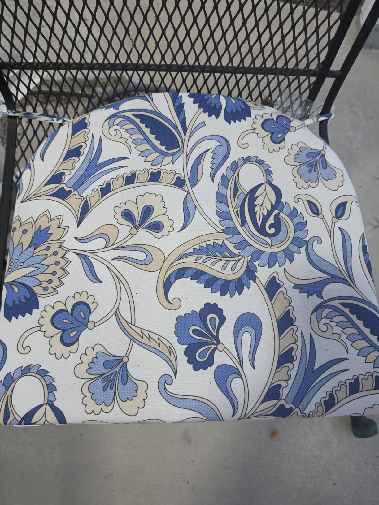 HARBOREST Outdoor Chair Cushions Set of 4, Water Resistant Patio Chair Cushions with Ties, Outdoor Seat Cushions for Patio Furniture, 17