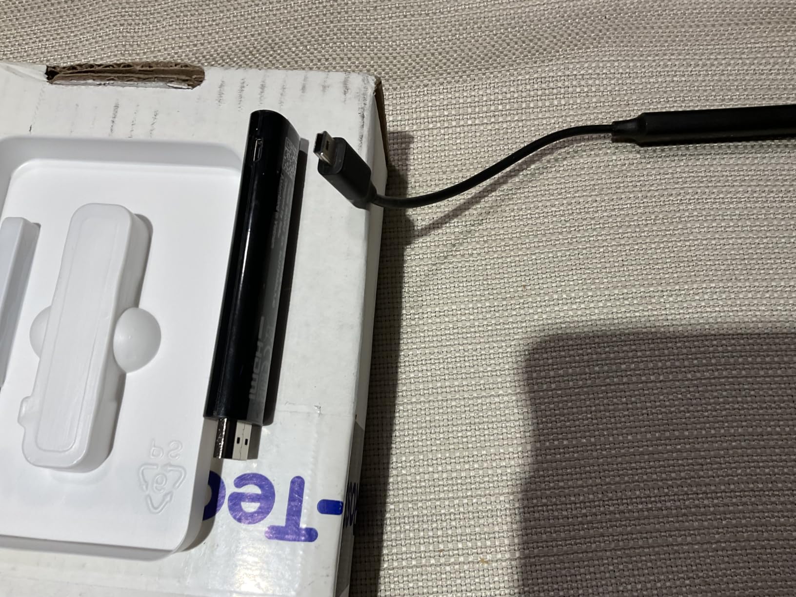 Roku Streaming Stick 4K with Voice Remote - HDR10+ & Dolby Vision customer photo 2