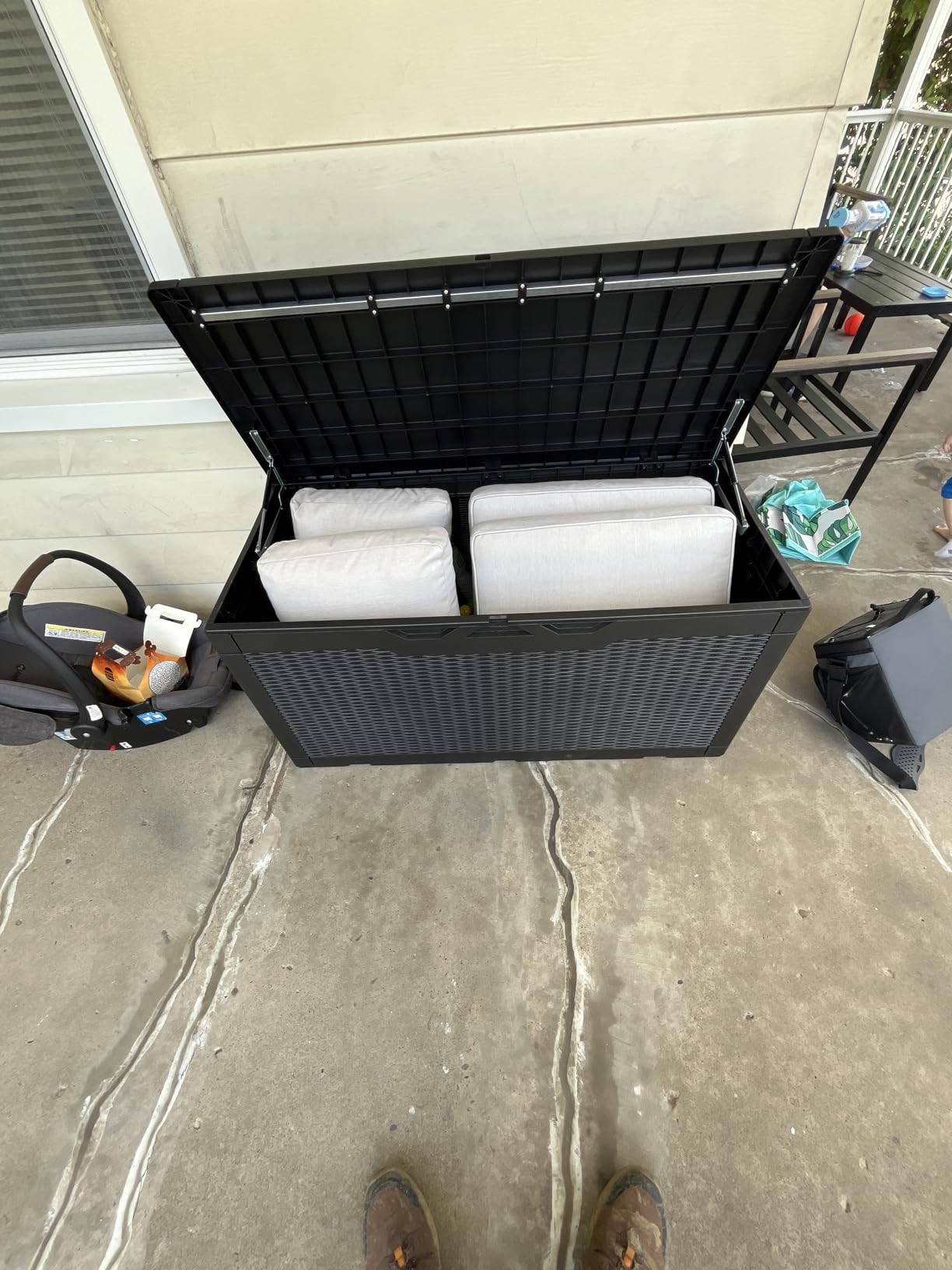 Devoko 100 Gallon Waterproof Deck Box, Resin Large Outdoor Storage Box customer photo 1