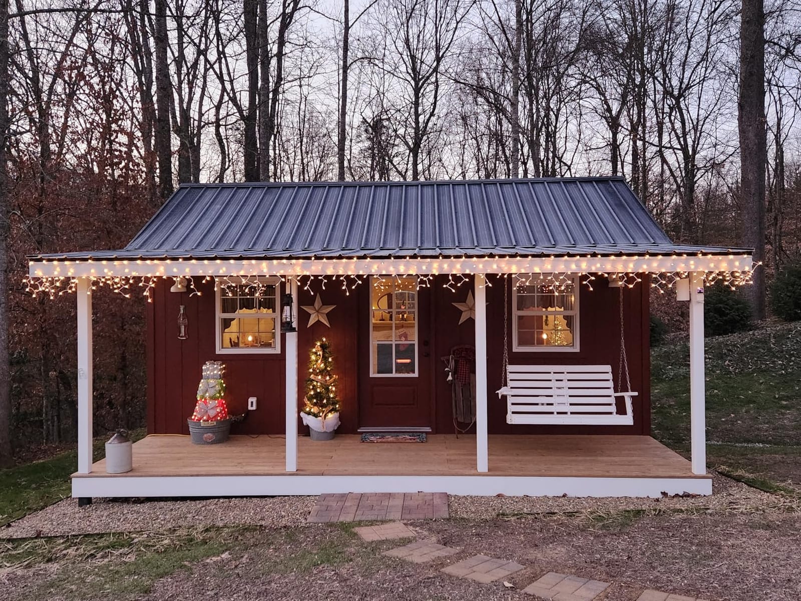 KINGYES Outdoor Hanging Porch Swing, Patio Swing with Cup Holders, Blue customer photo 1