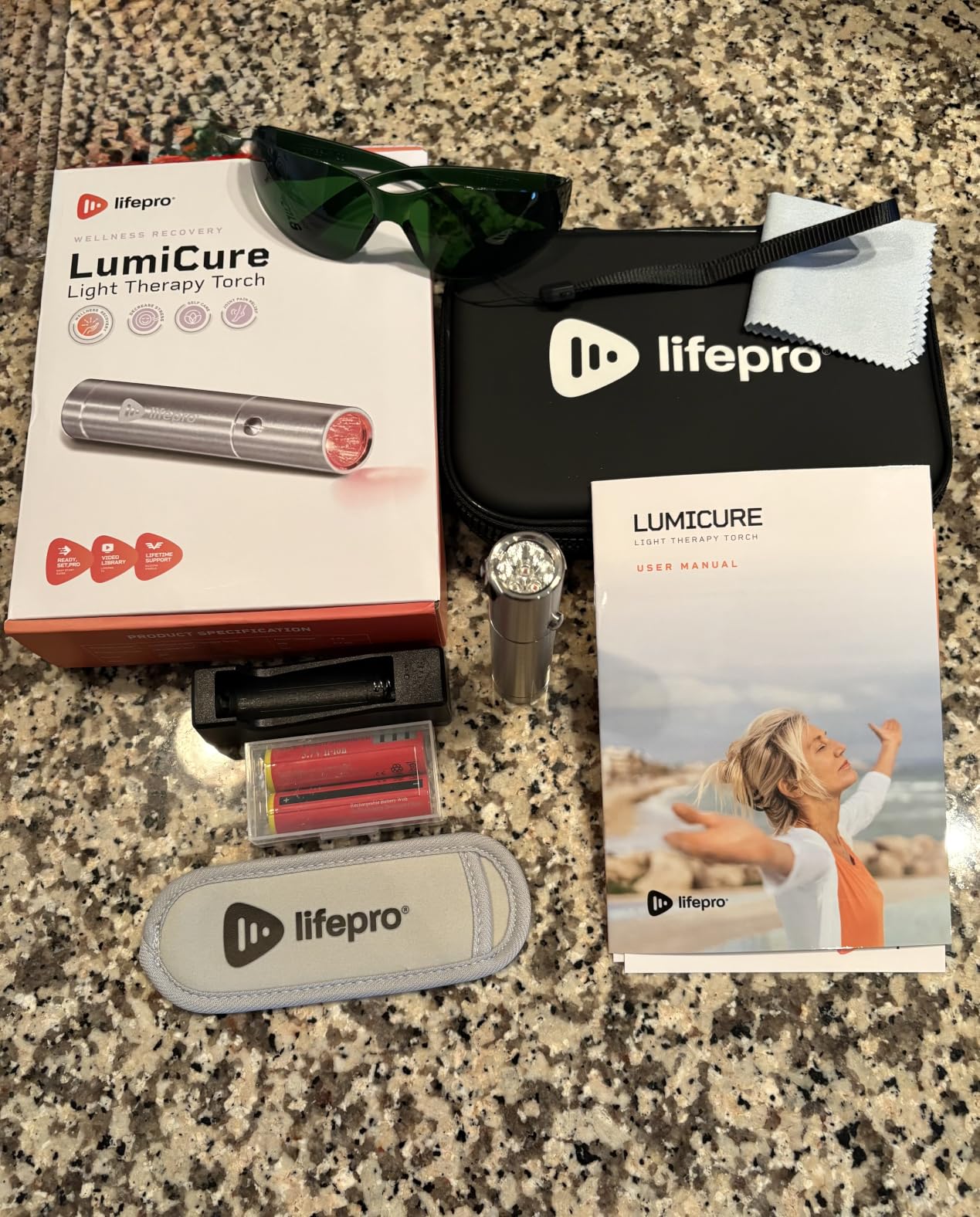 Lifepro Lumicure Red Light Therapy Torch - Red Light Therapy Wand Handheld customer photo 2