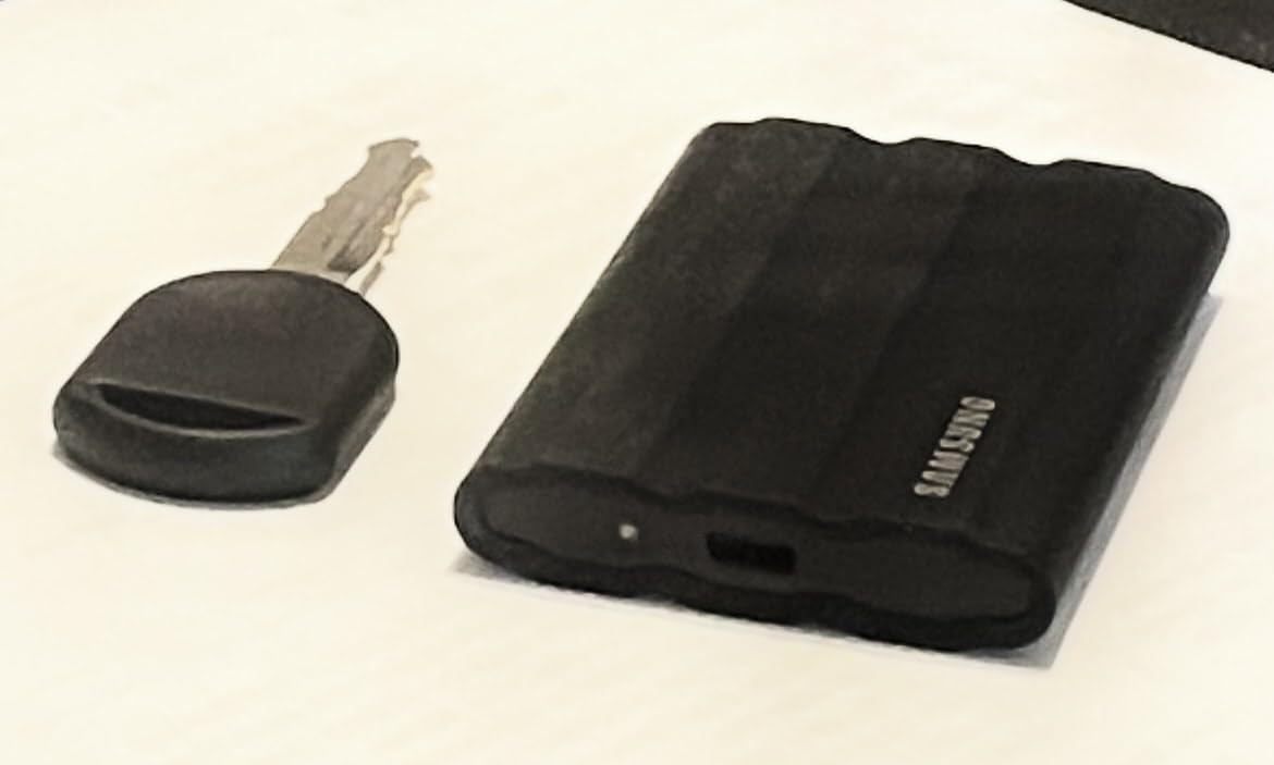 Samsung T7 Shield Portable SSD 1TB, USB 3.2 Gen 2, Up to 1,050 MB/s customer photo 2
