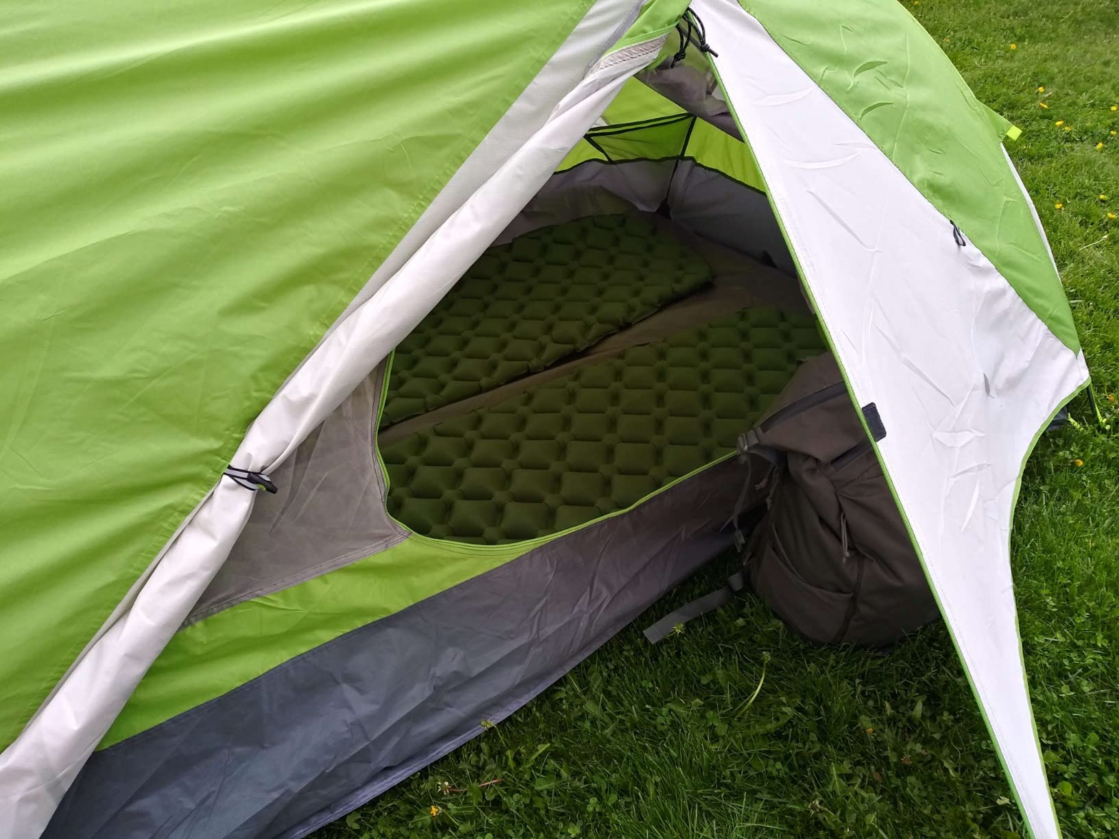 Sleepingo Ultralight Sleeping Mat - Inflatable & Compact Camping Air Mattress for Backpacking, Hiking- New customer photo 2