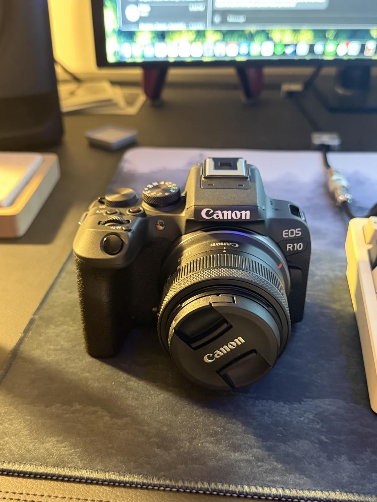 Canon EOS R10 Mirrorless Camera Lens Kit customer photo 1