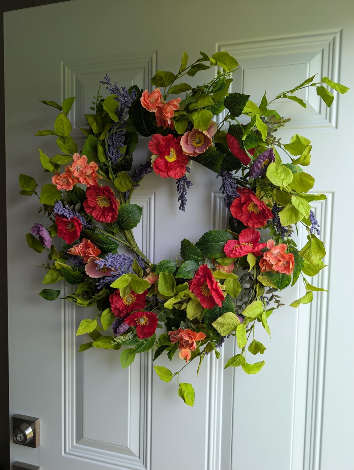 WreathDream 20'' Fall Wreath Autumn Wreath for Front Door with Small Pumpkins and Oak Leaves for Thanksgiving Halloween Home Outdoor Farmhouse Porch Wall Window Decoration,Brown Gift Box Included customer photo 1