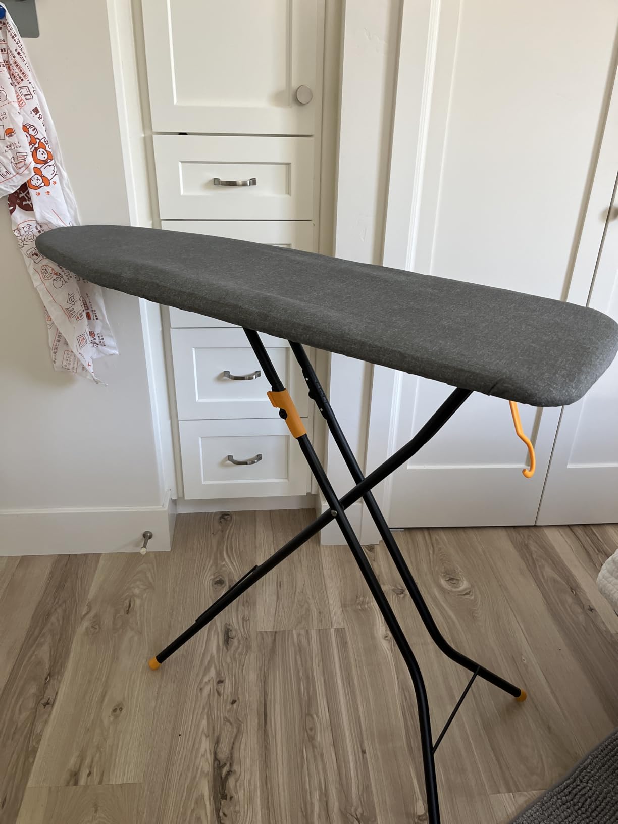 Bartnelli Pulse Ironing Board | Made in Europe | Patent Space Saving Smart Hanger Iron Board for Easy Storage | Lightweight, 4 Layer Cover, 4 Legs, for Dorm, Laundry Room, or Small Spaces(43x13-35) customer photo 1