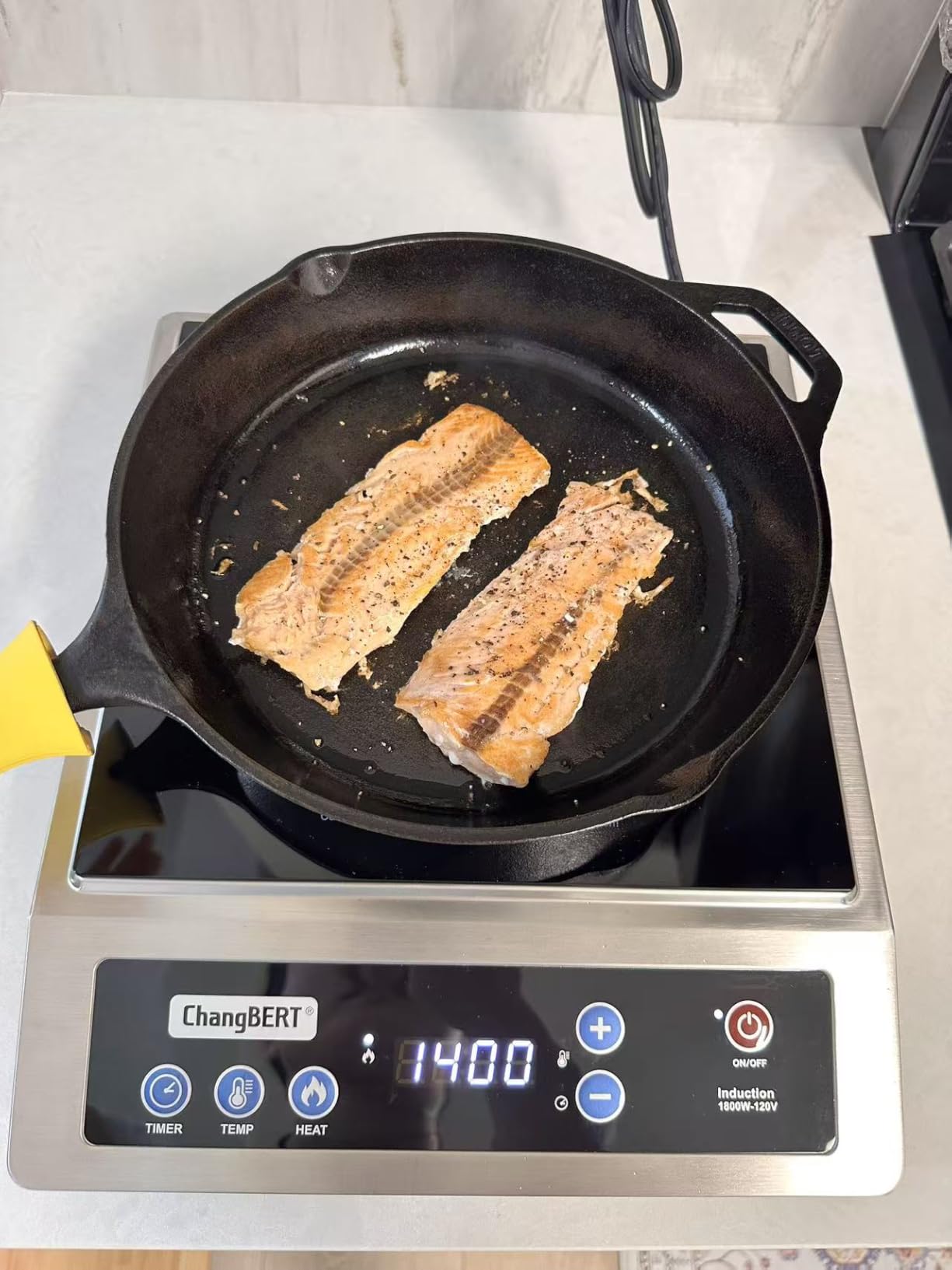 ChangBERT Induction Cooktop, Commercial Grade Portable Cooker, Large 8” Heating Coil, Premium Stainless Steel Countertop Burner with NSF Certified, 10 Hours Timer Powerful 1800W Professional Hot Plate customer photo 1