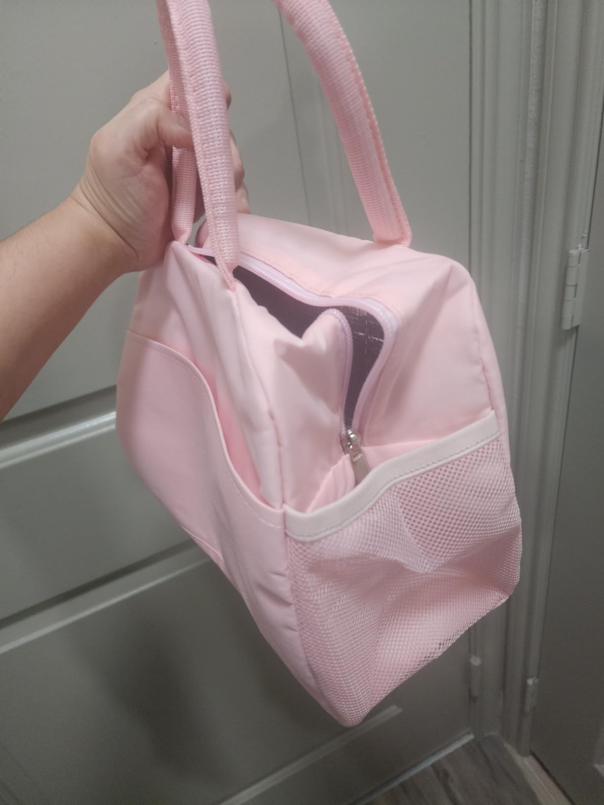 DALINDA Lunch Bag, Lunch Box for Women & Men, Insulated Lunch Tote Bags Water-Resistant Cute Cooler Bag, Reusable Large Capacity Lunchbox for Work Travel Picnic(Black) customer photo 1