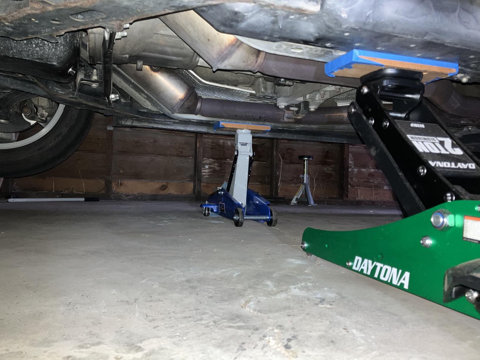 ESCO 3 Ton Performance Shorty Low Profile Jack Stands, 1 Pair customer photo 1