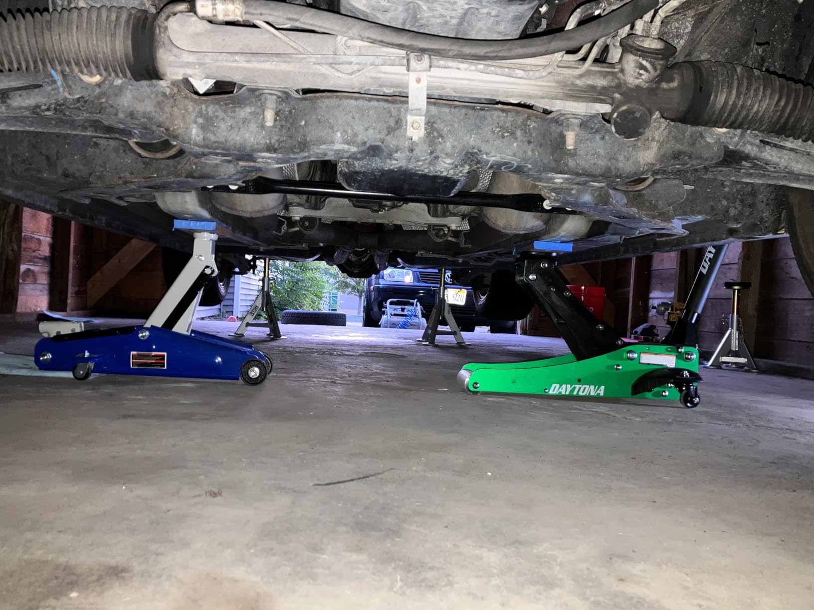 ESCO 3 Ton Performance Shorty Low Profile Jack Stands, 1 Pair customer photo 2