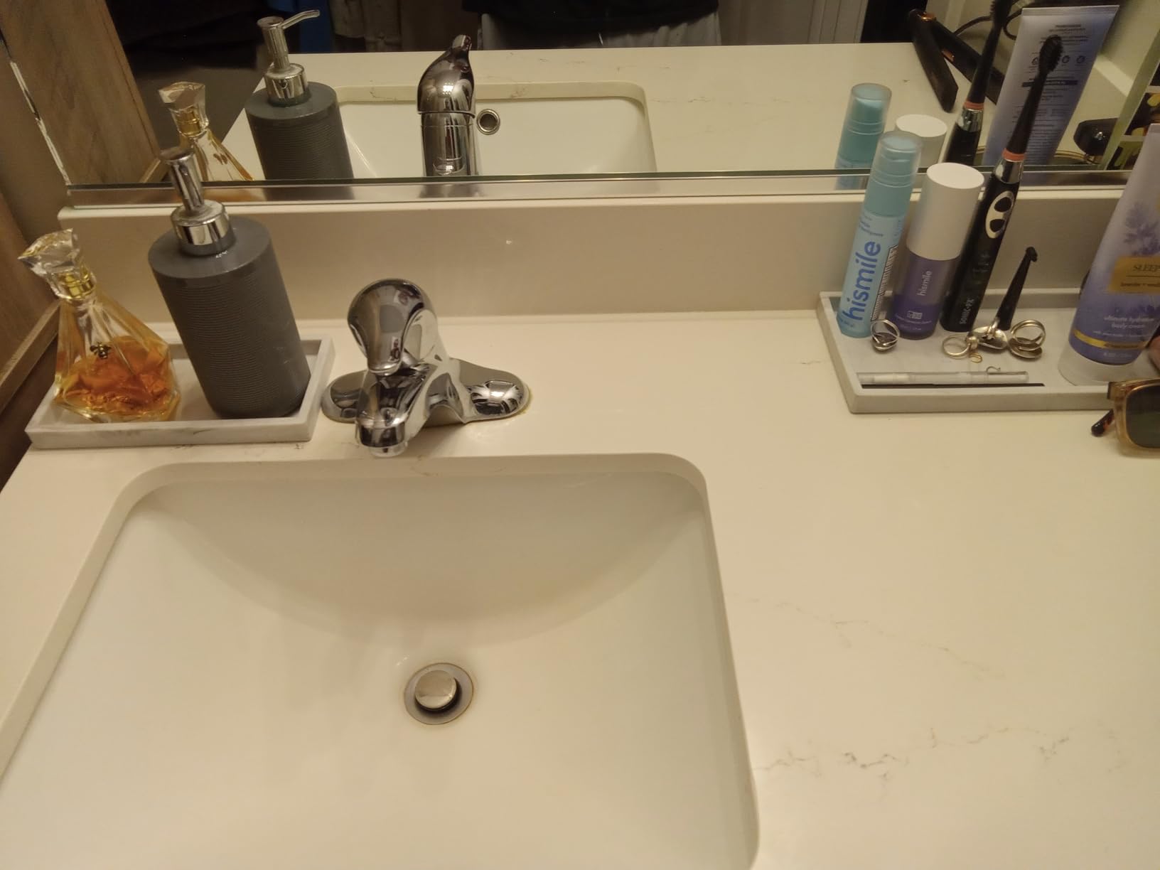 Spacewiser Silicone Countertop & Vanity Tray – 11.7” Bathroom Counter Tray customer photo 1