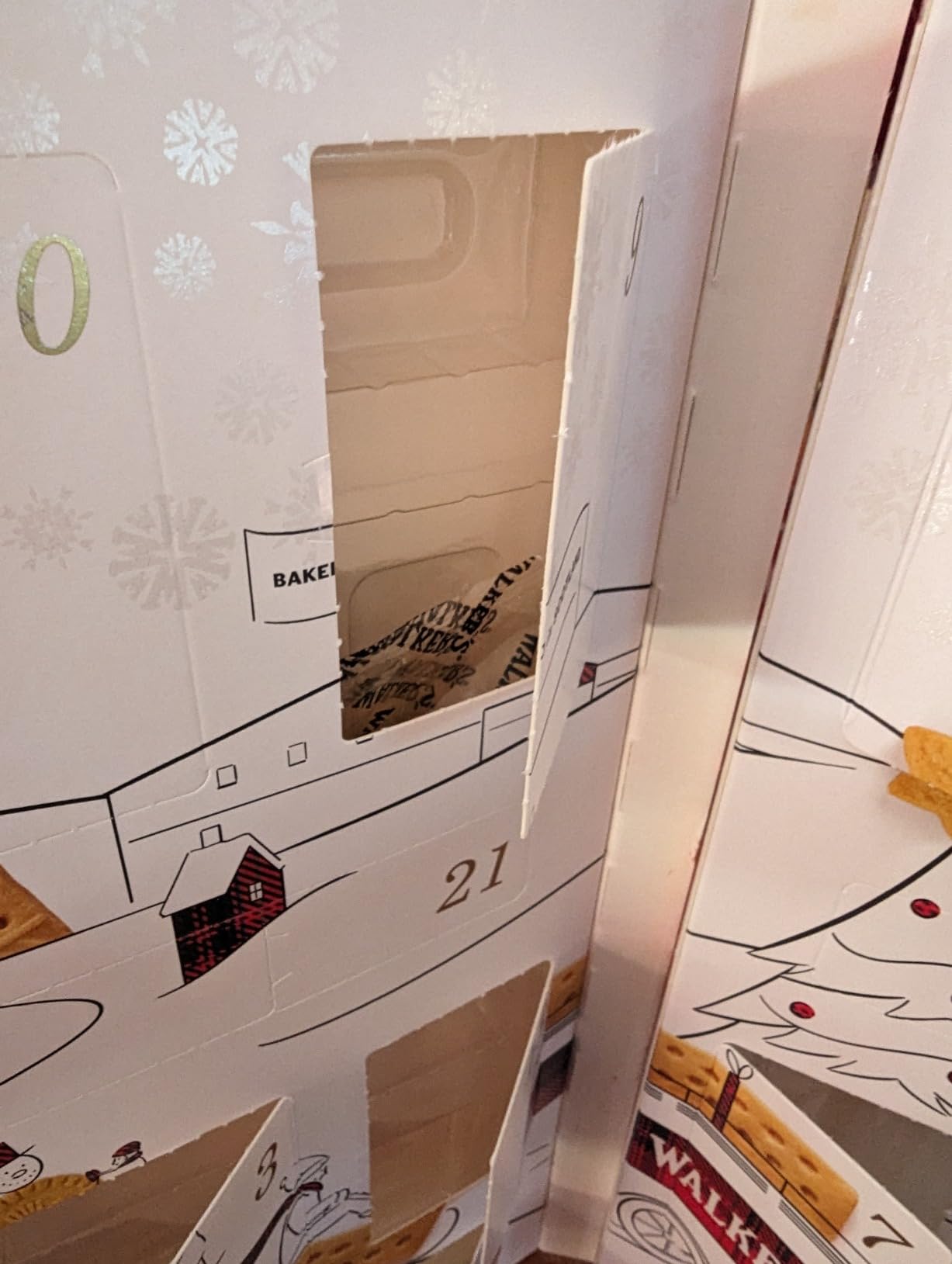 Walker’s 2026 Advent Calendar with Shortbread Cookies from Scotland - 24 Count (10.4 oz) - Limited Edition Cookie Box with Christmas Cookies in Various Shapes and Flavors customer photo 2