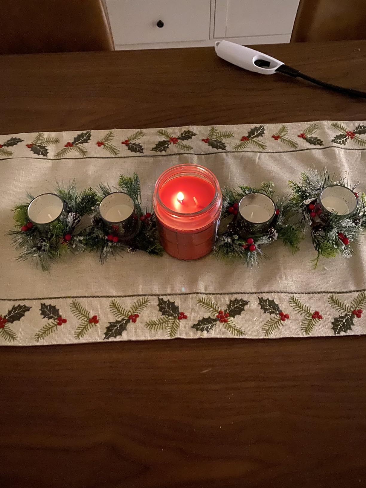 Christmas Candle Ring, 4 Pcs Votive Candle with Red Berry Pinecone, Xmas Ring Candle for Table Centerpiece Decoration Wedding Holiday,Red customer photo 2