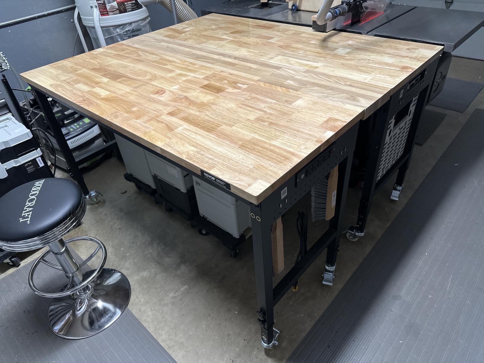 VEVOR Adjustable Workbench, 2000 lbs Capacity, 61 x 20-inch Heavy Duty Work Bench with 27.1-36 Inches Height Adjustment, Garage Workbench with Power Outlets, Suitable for Office, Garage, Workshop | Suitable for Office, Garage, Workshop, Heavy Duty with 27.1-36 Inches Height Adjustment, Garage Workbench with Power Outlets customer photo 2